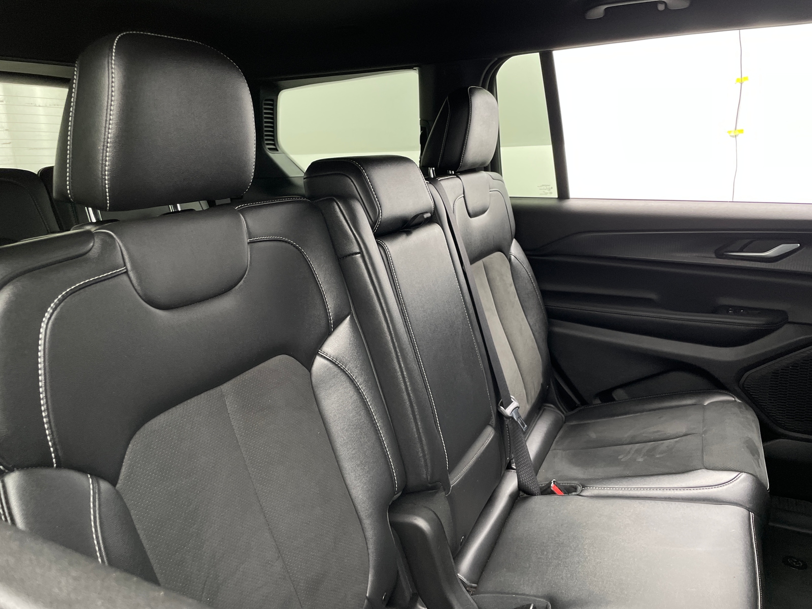 Thumbnail: 2024 Jeep Grand Cherokee L - 5