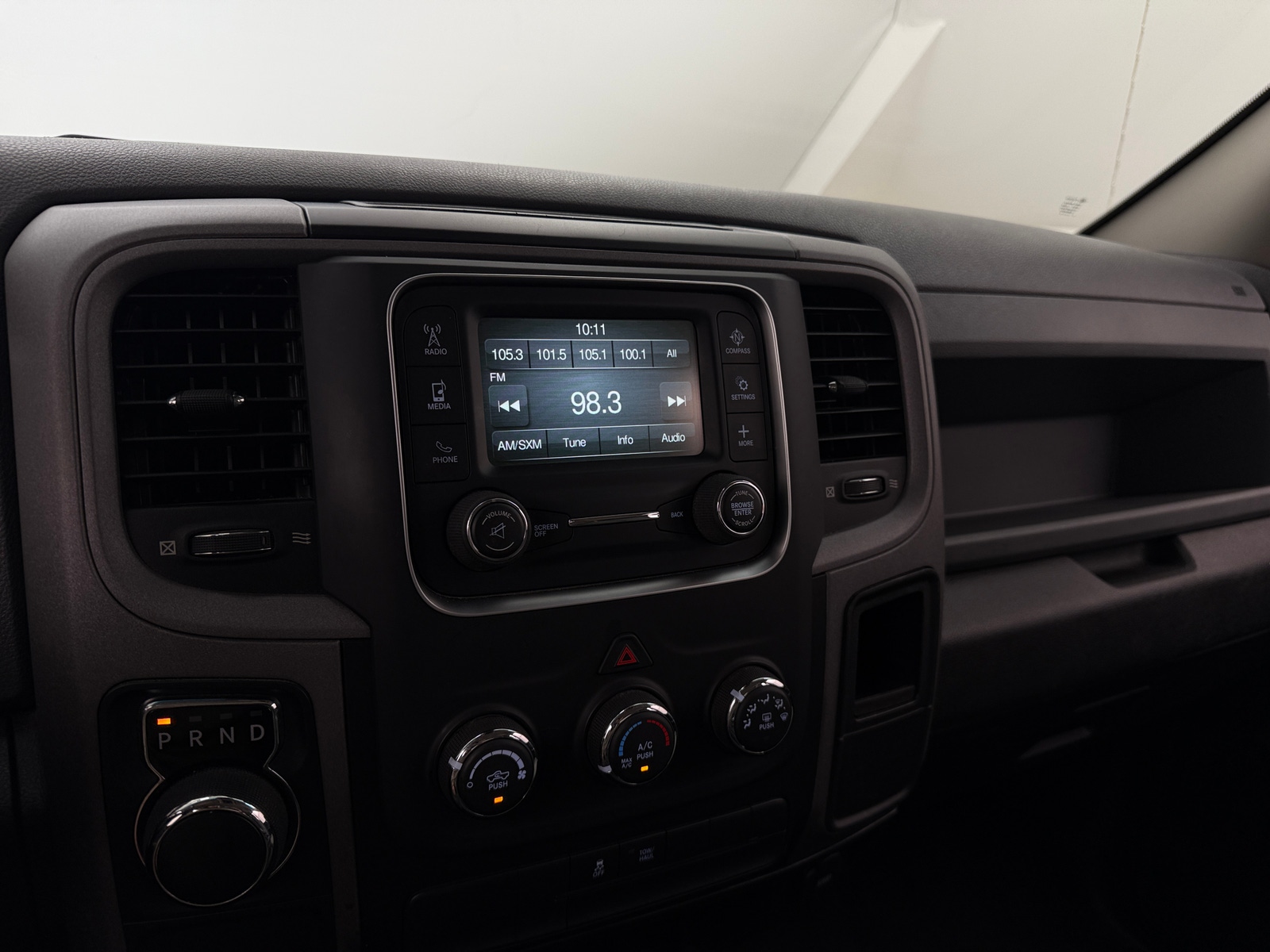 Thumbnail: 2020 RAM 1500 Classic - 4