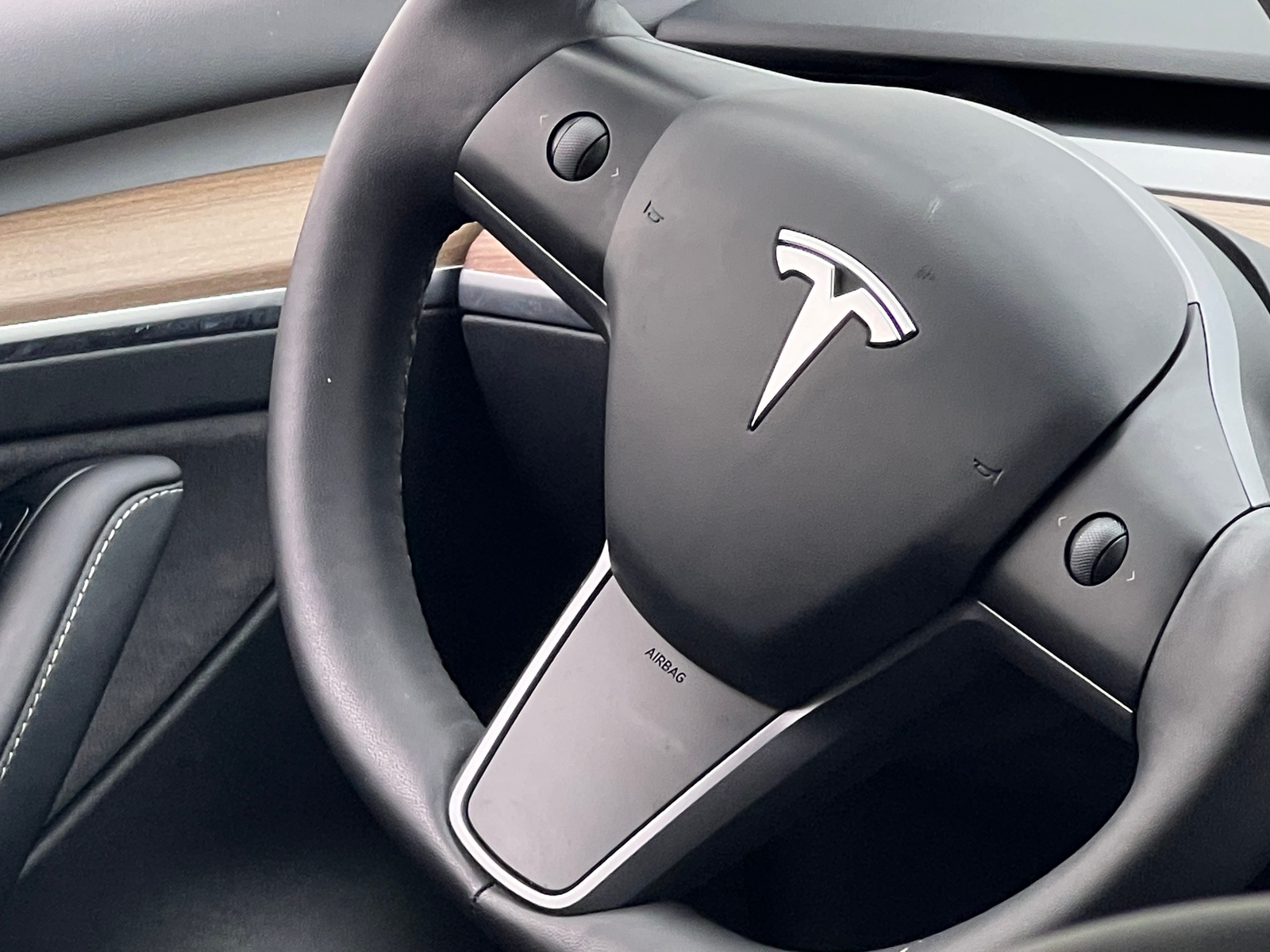 Thumbnail: 2023 Tesla Model 3 - 4