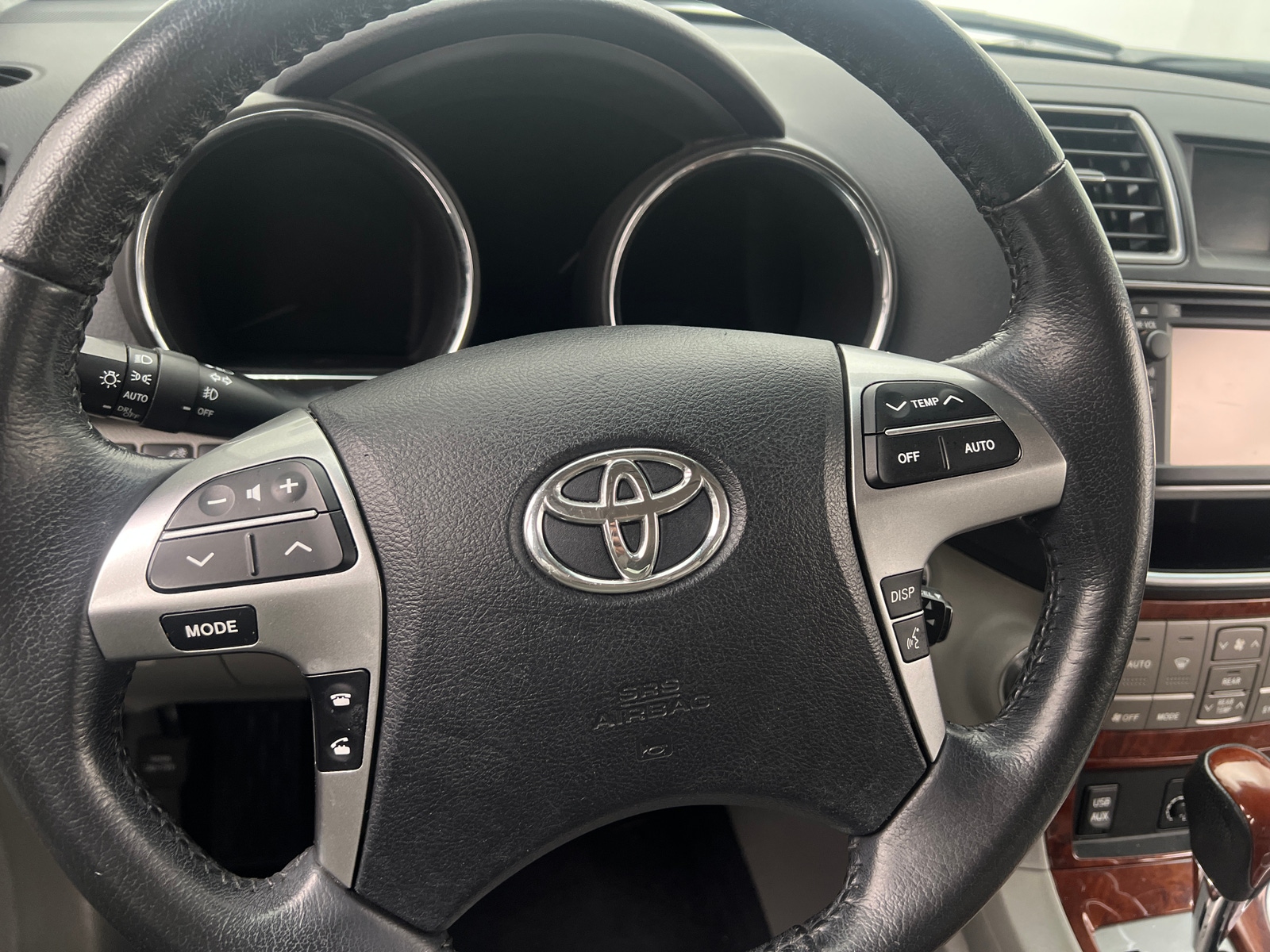 Thumbnail: 2013 Toyota Highlander - 4