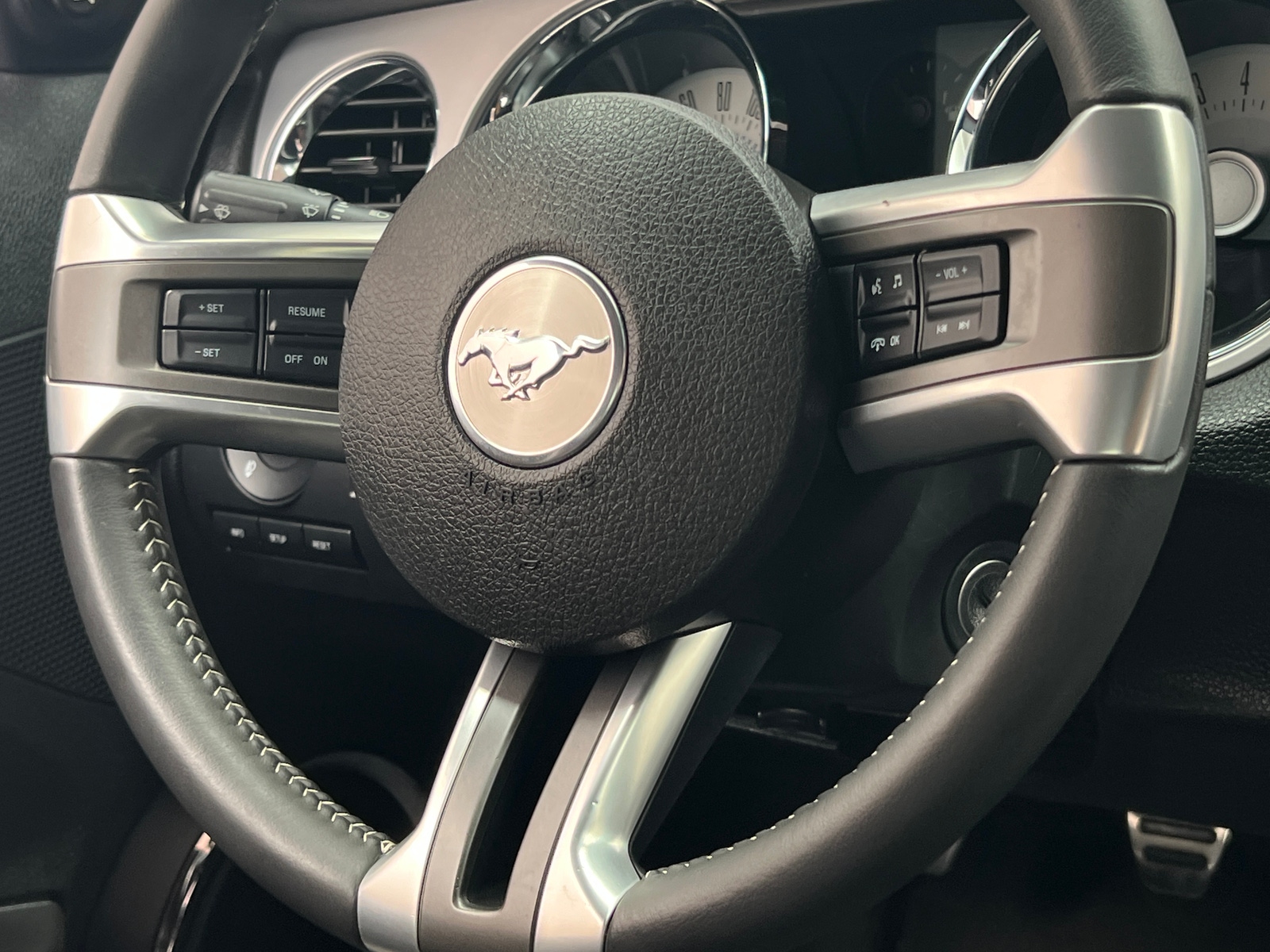 Thumbnail: 2012 Ford Mustang - 4