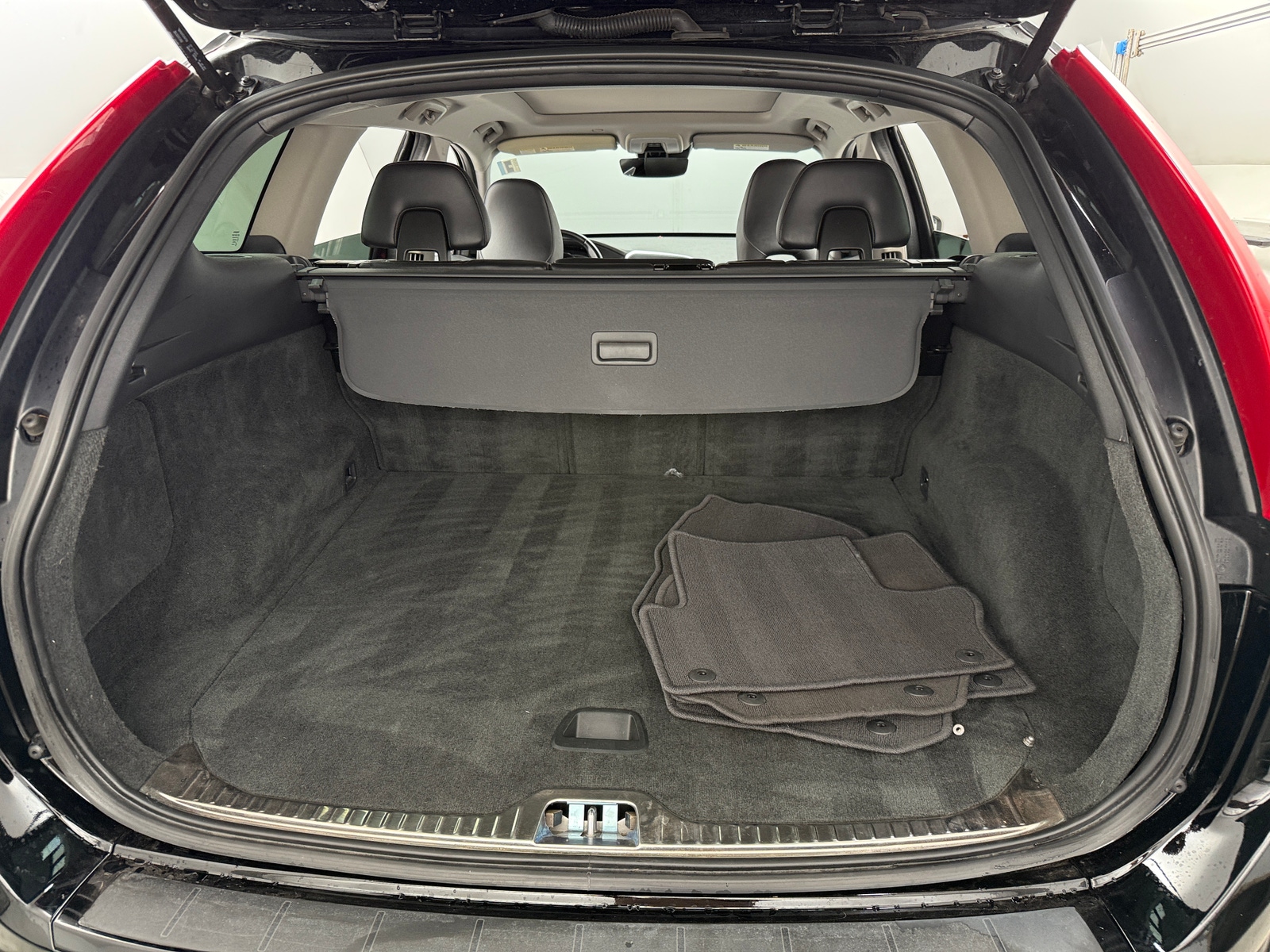 Thumbnail: 2015 Volvo XC60 - 6