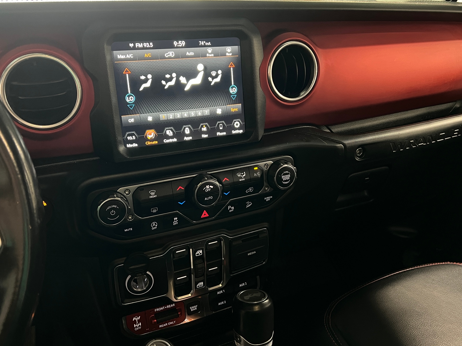 Thumbnail: 2020 Jeep Wrangler - 3