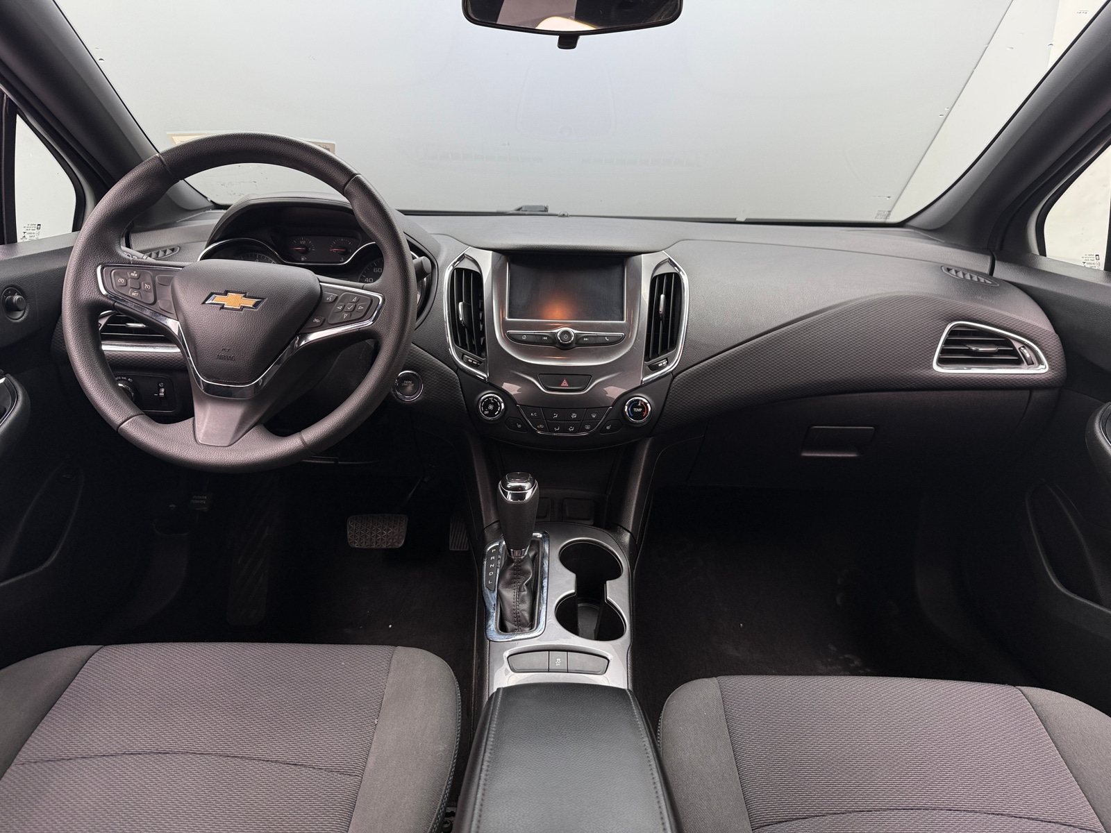Thumbnail: 2016 Chevrolet Cruze - 3