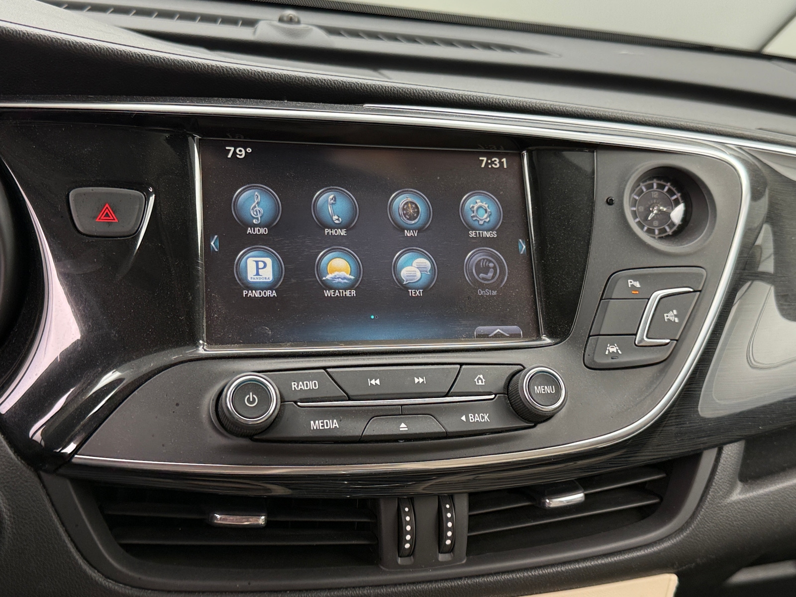 Thumbnail: 2016 Buick Envision - 3