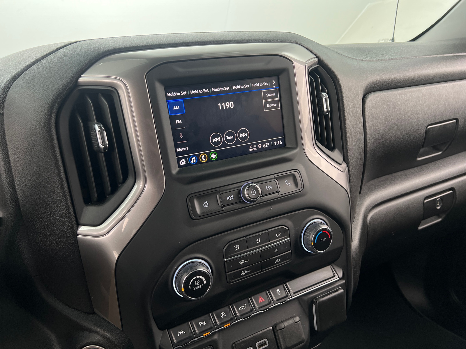 Thumbnail: 2024 Chevrolet Silverado 1500 - 4
