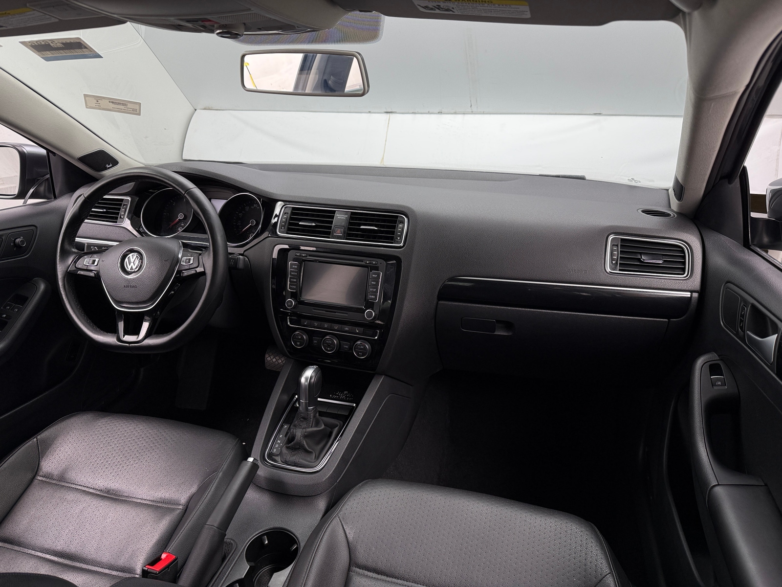 Thumbnail: 2015 Volkswagen Jetta - 3