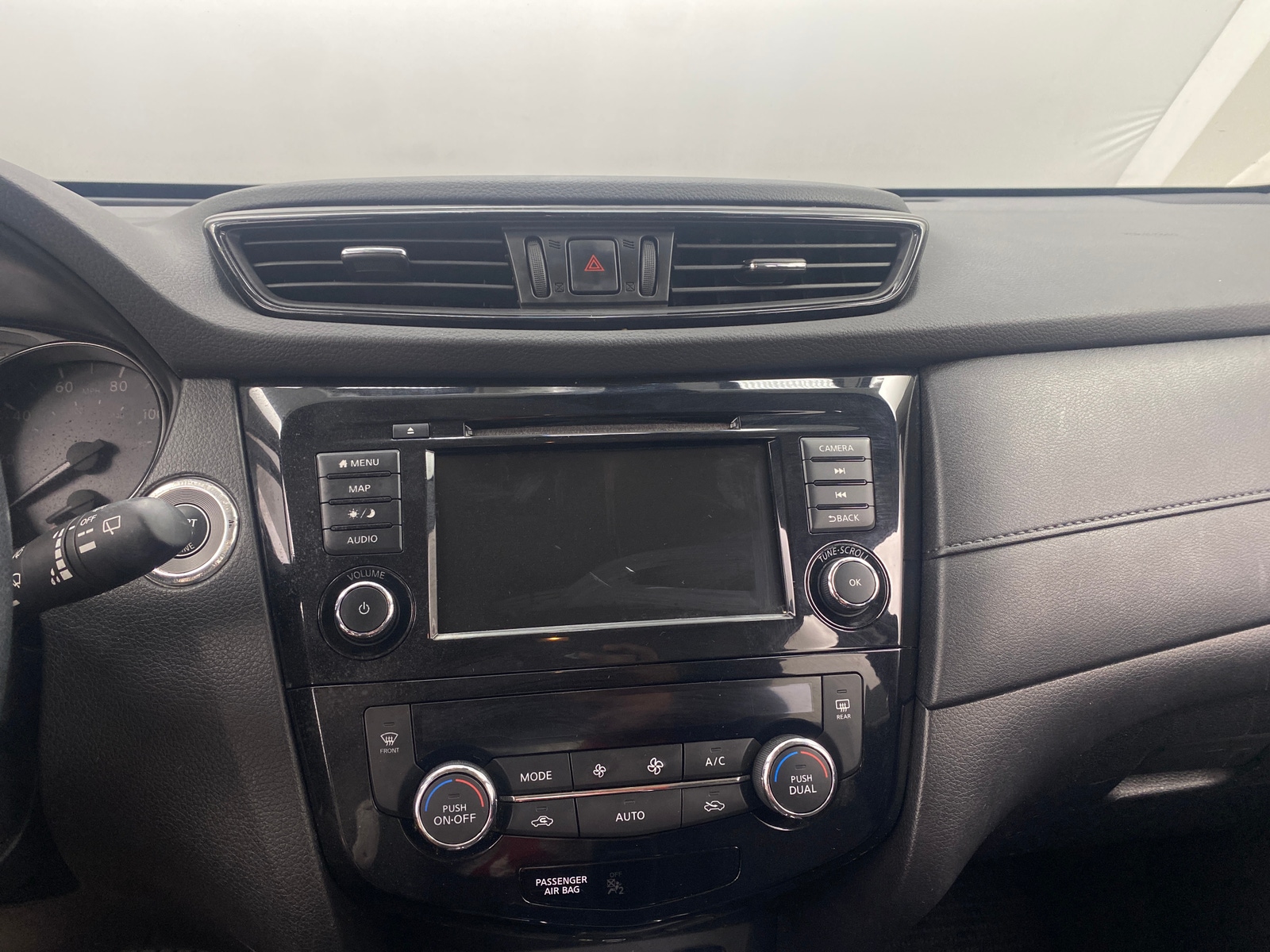 Thumbnail: 2020 Nissan Rogue - 4