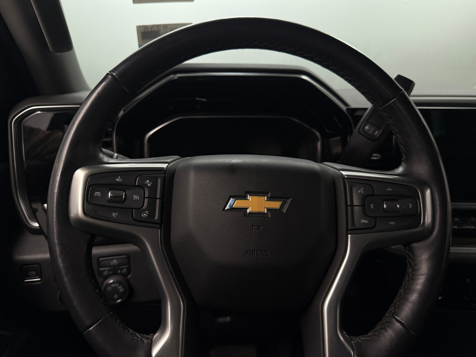 Thumbnail: 2022 Chevrolet Silverado 1500 - 5