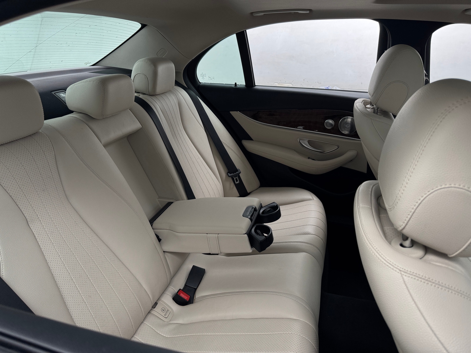 Thumbnail: 2017 Mercedes-Benz E-Class - 5