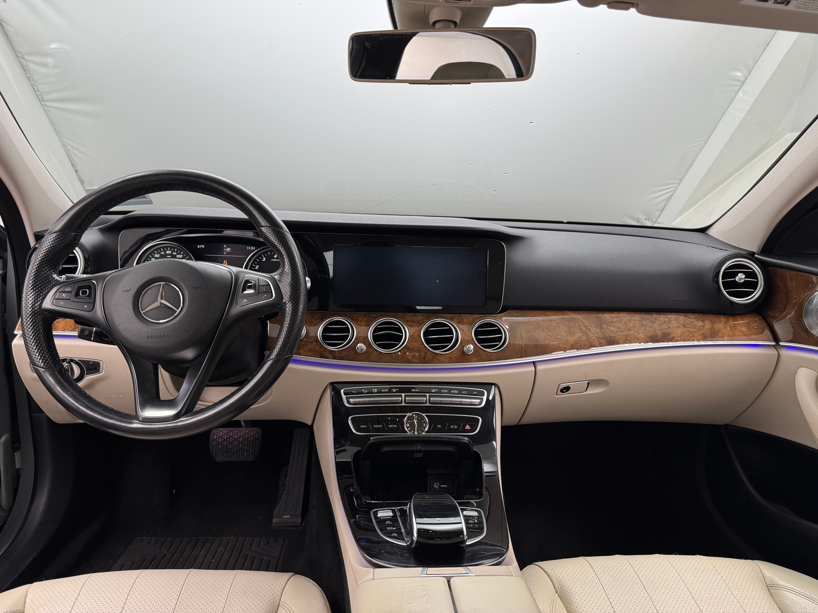 Thumbnail: 2017 Mercedes-Benz E-Class - 2