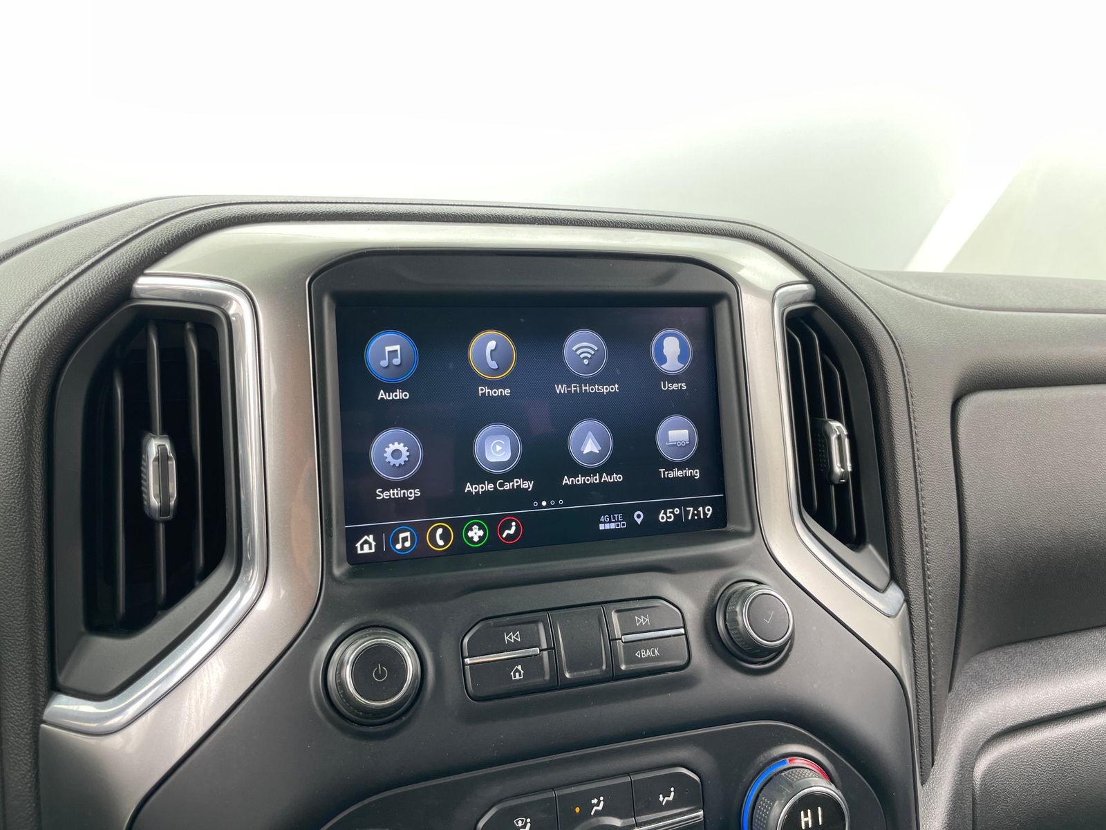 Thumbnail: 2019 Chevrolet Silverado 1500 - 4