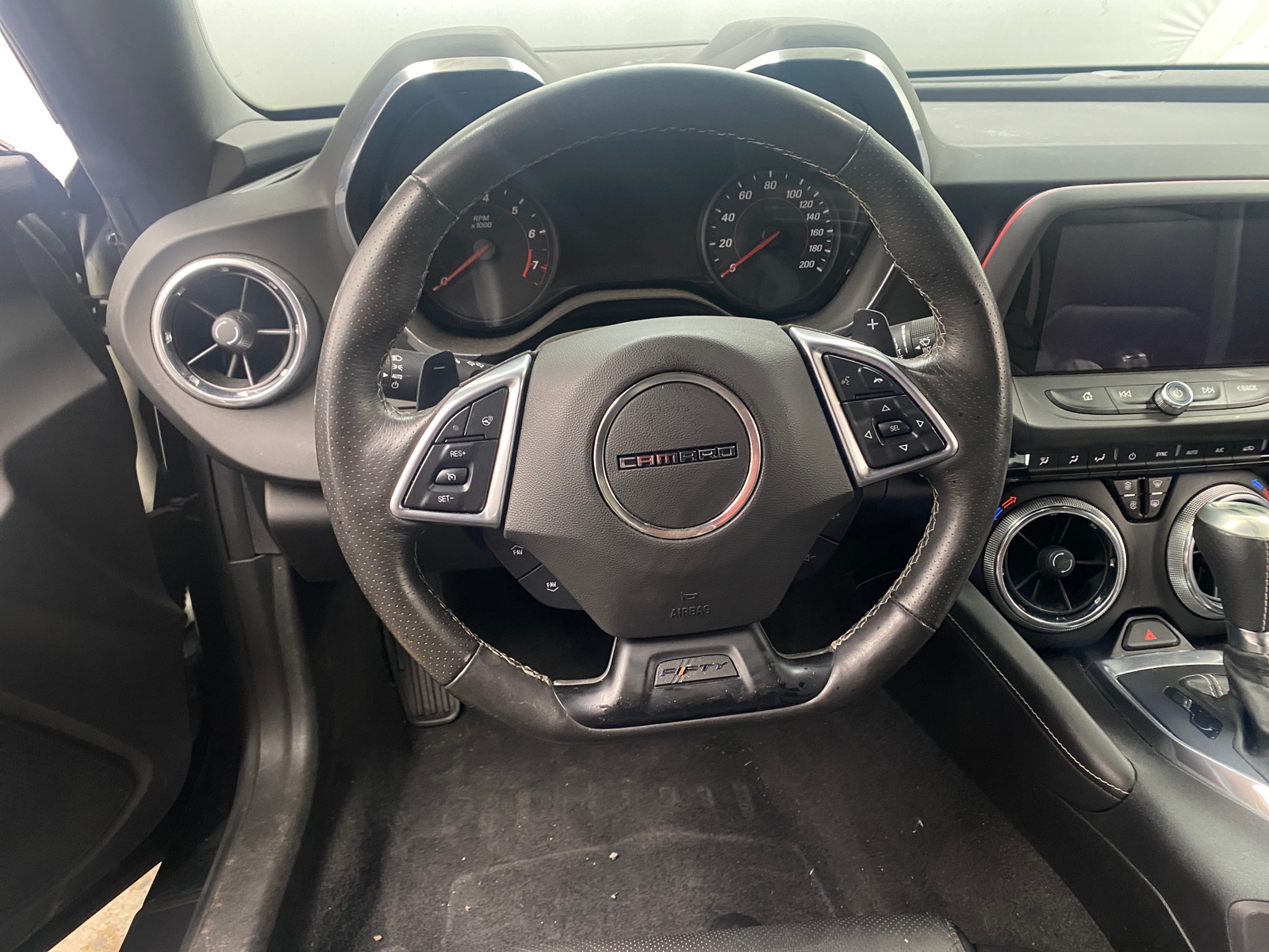 Thumbnail: 2017 Chevrolet Camaro - 4