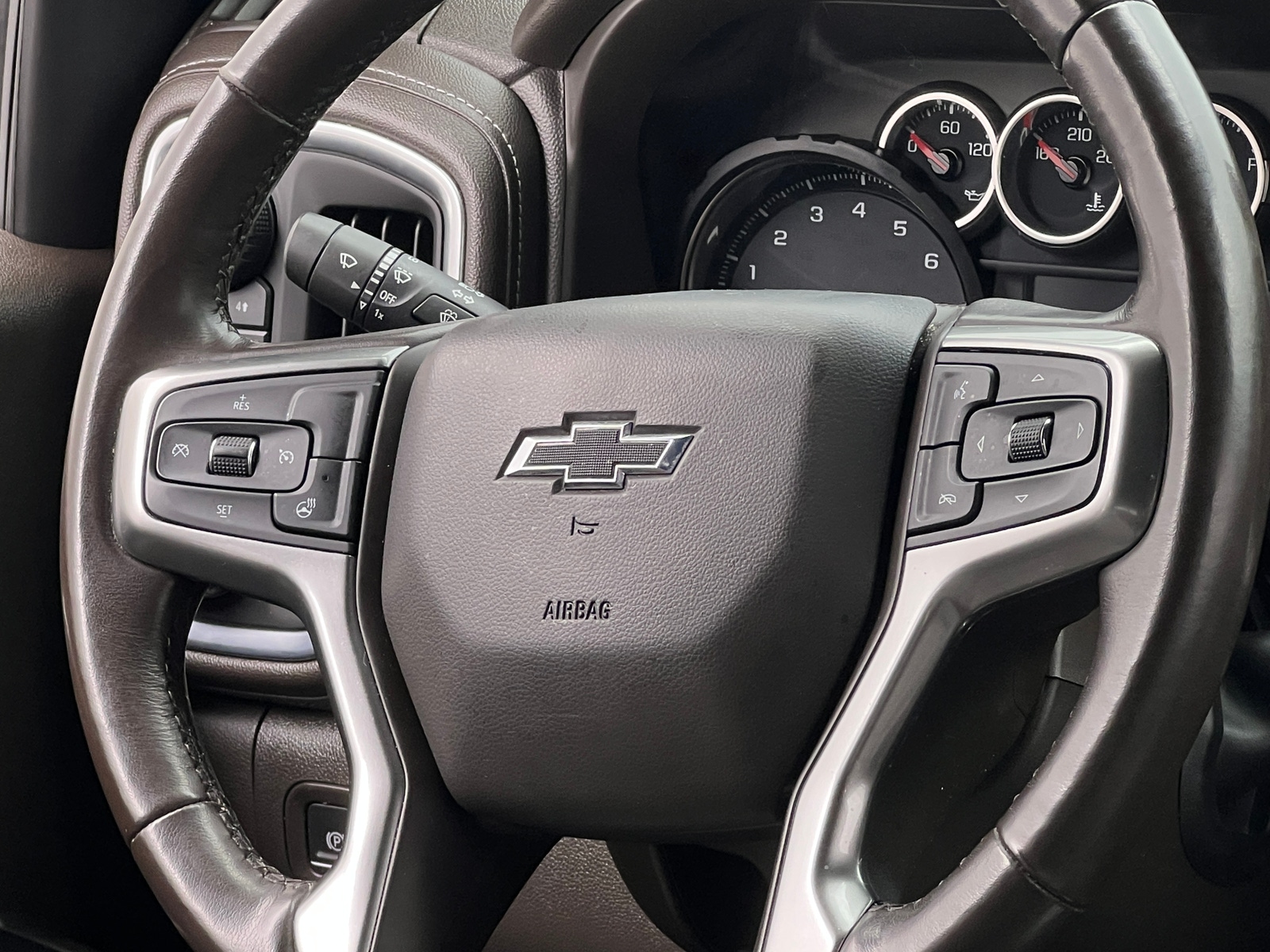 Thumbnail: 2020 Chevrolet Silverado 1500 - 4