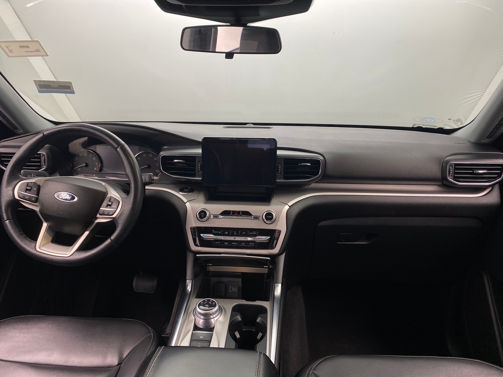 Thumbnail: 2022 Ford Explorer - 3