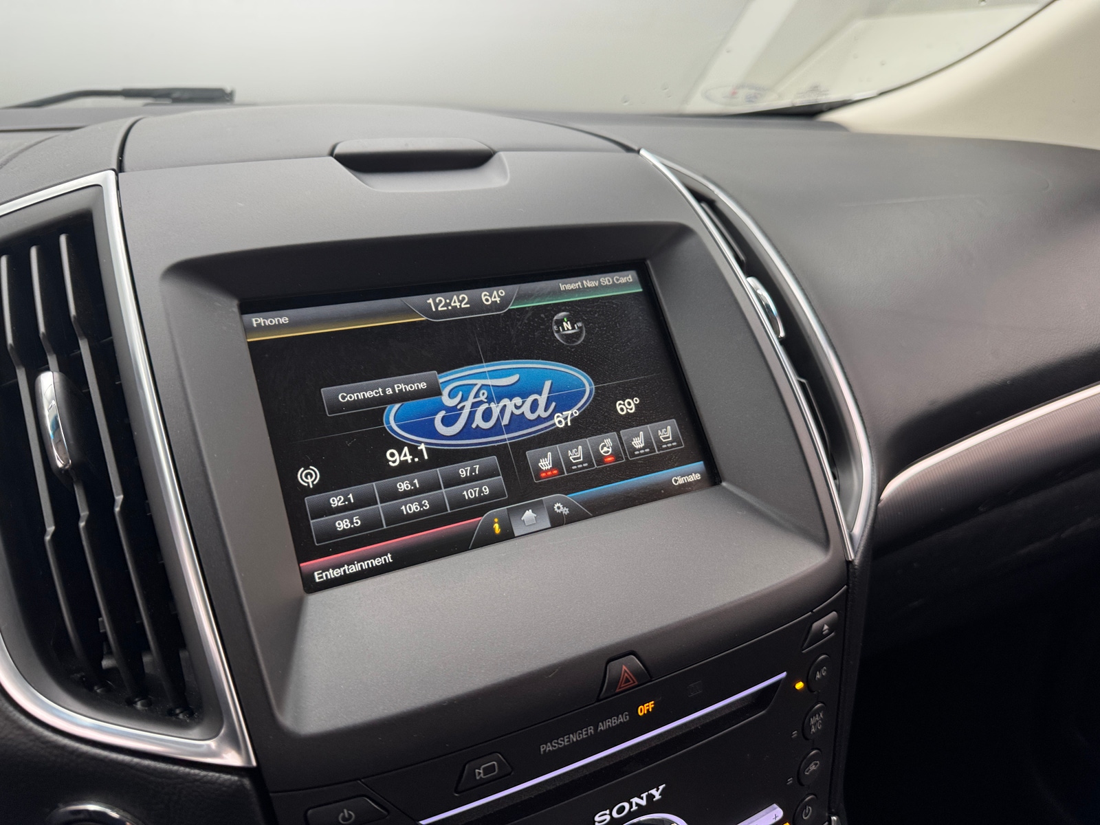 Thumbnail: 2015 Ford Edge - 3