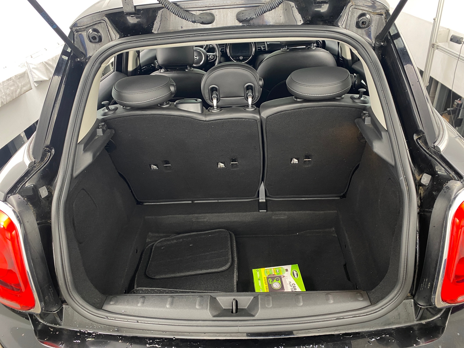 Thumbnail: 2019 MINI Cooper Hardtop - 6
