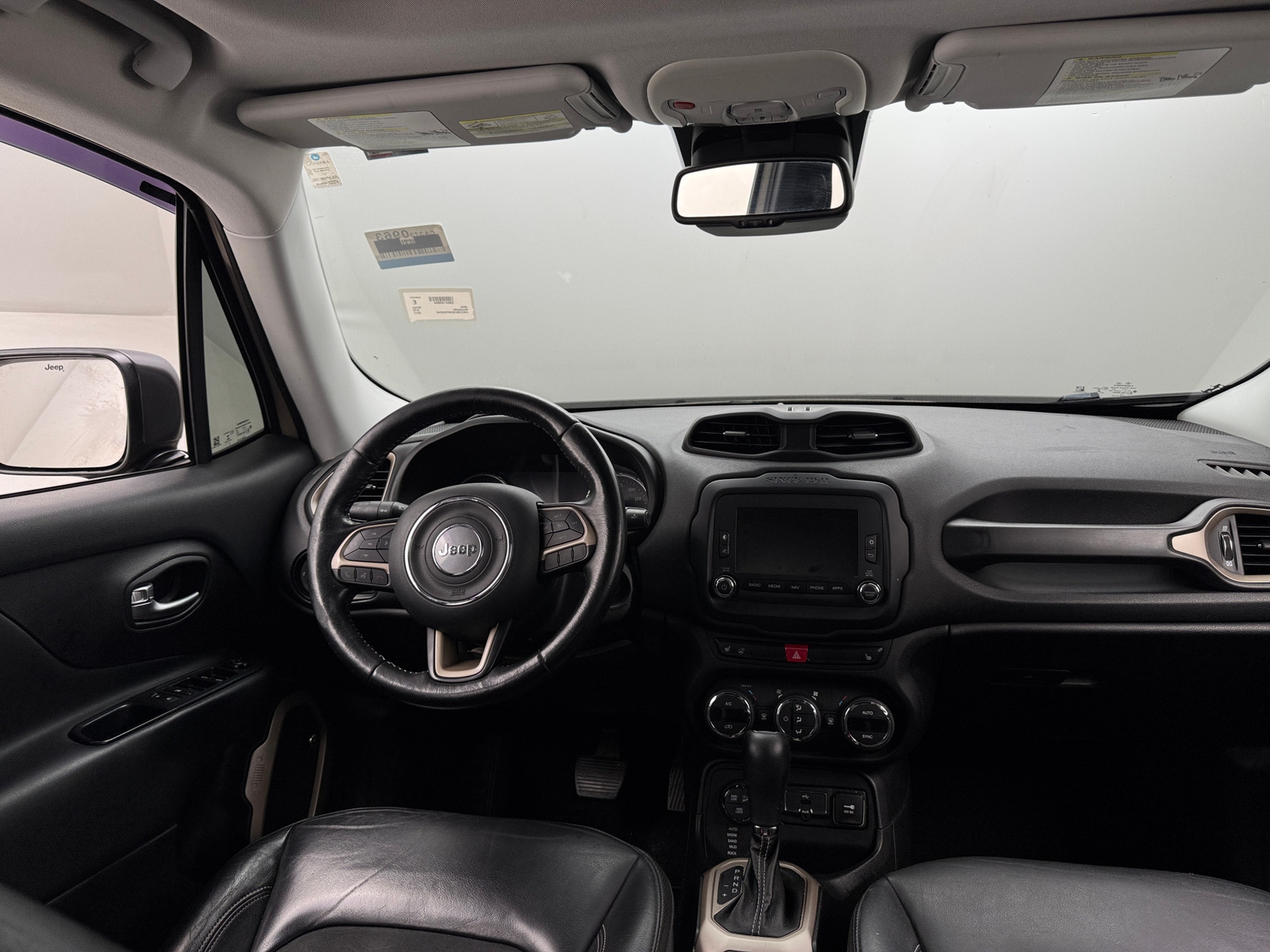 Thumbnail: 2017 Jeep Renegade - 3