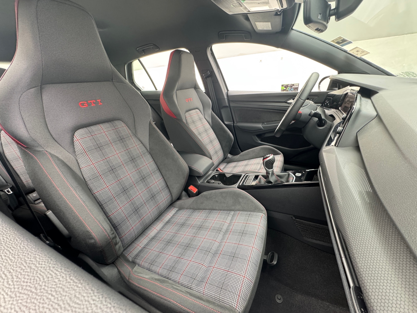 Thumbnail: 2024 Volkswagen Golf - 2