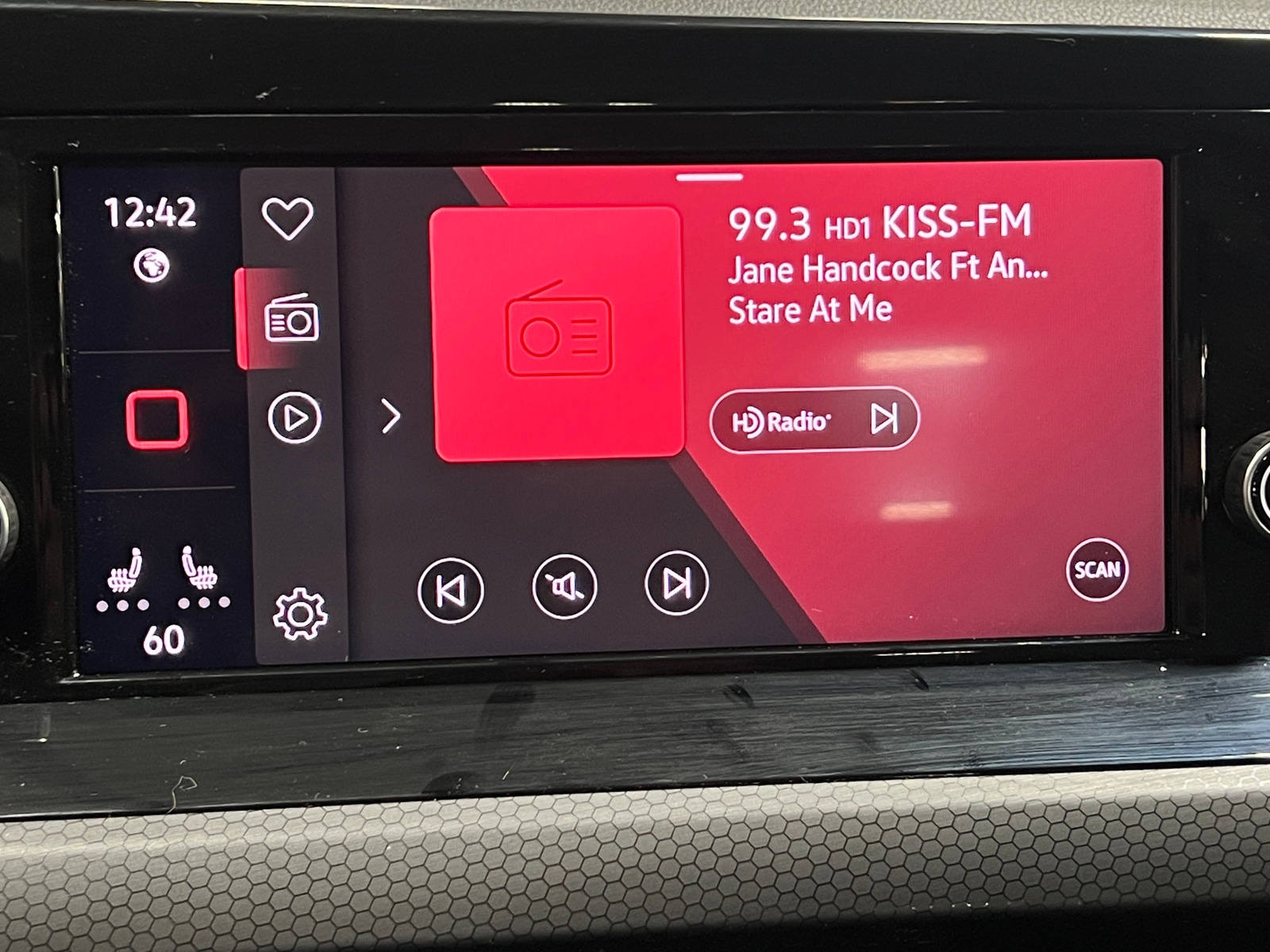 Thumbnail: 2024 Volkswagen Golf - 4