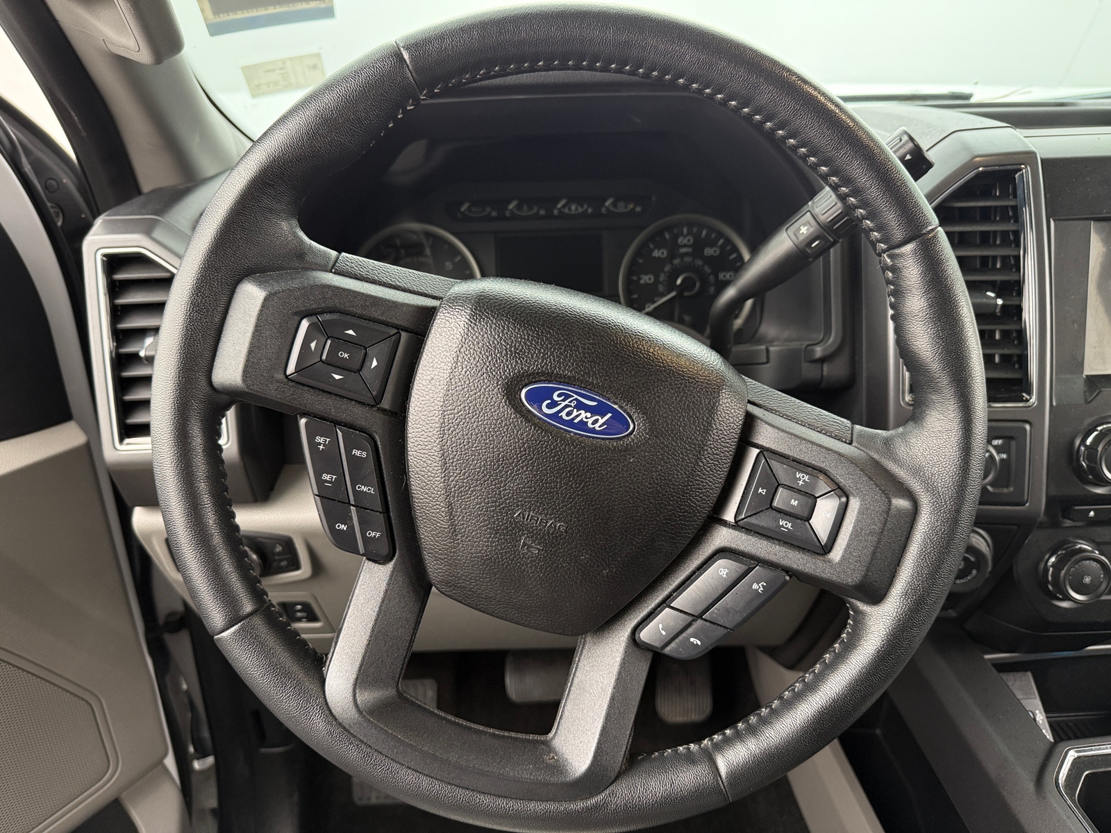 Thumbnail: 2018 Ford Econoline - 5