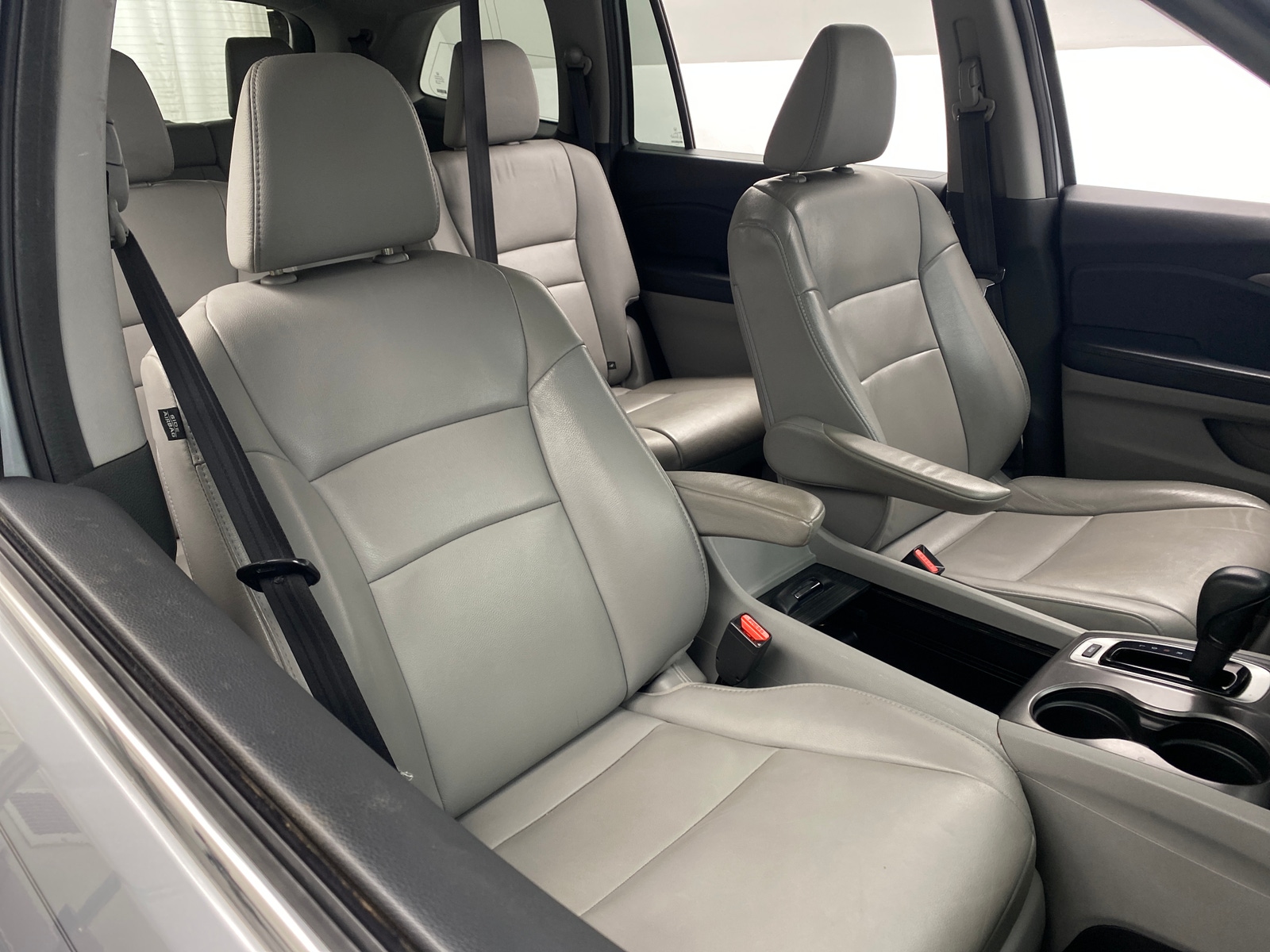 Thumbnail: 2017 Honda Pilot - 2