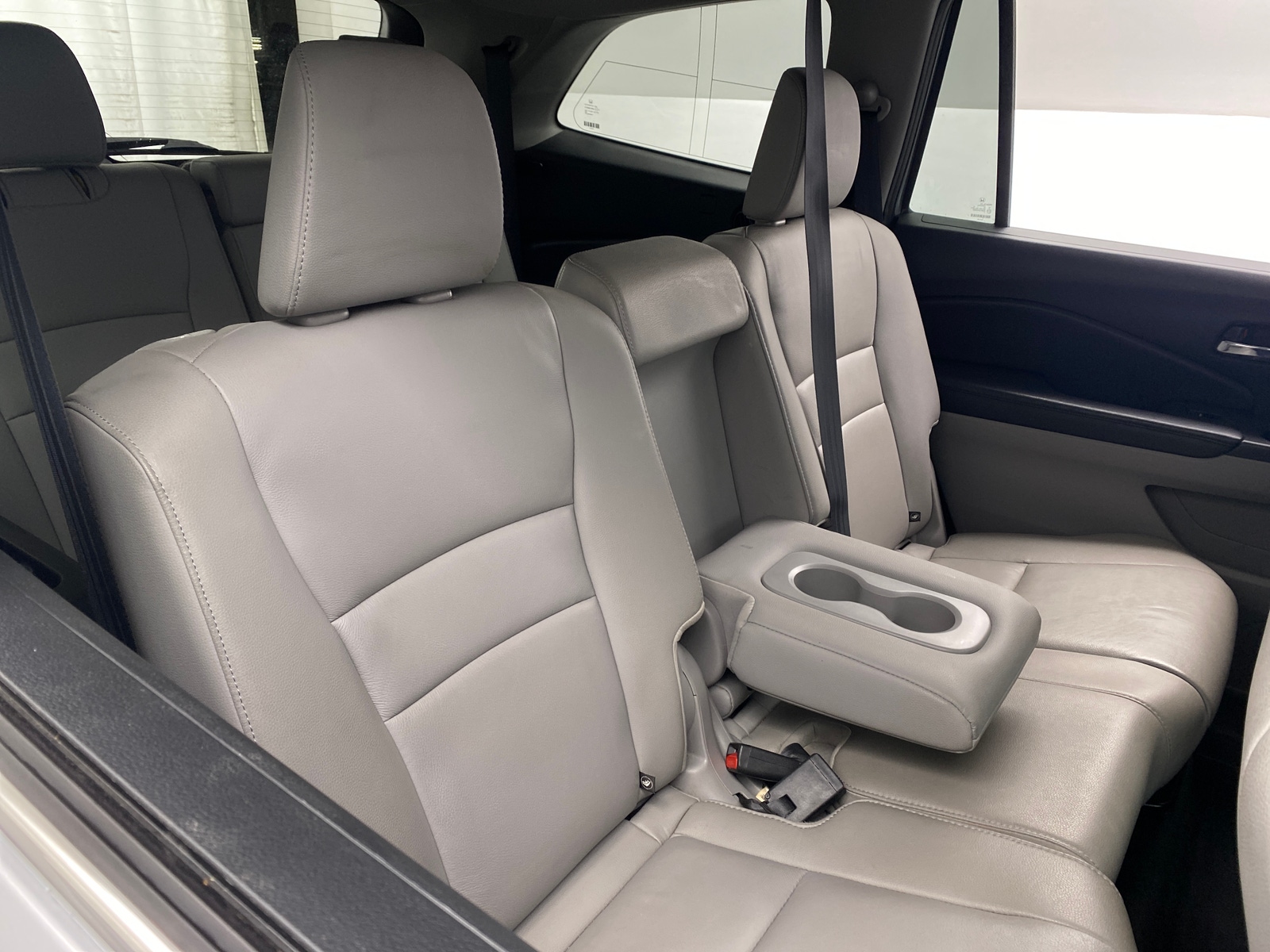 Thumbnail: 2017 Honda Pilot - 6