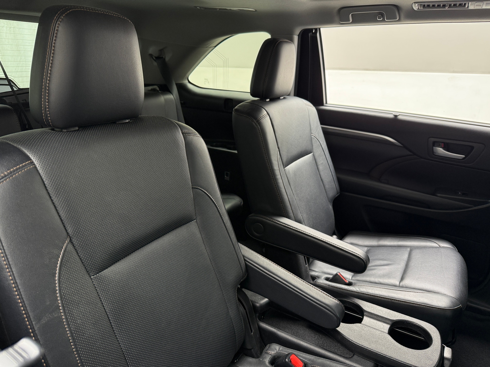 Thumbnail: 2018 Toyota Highlander - 5