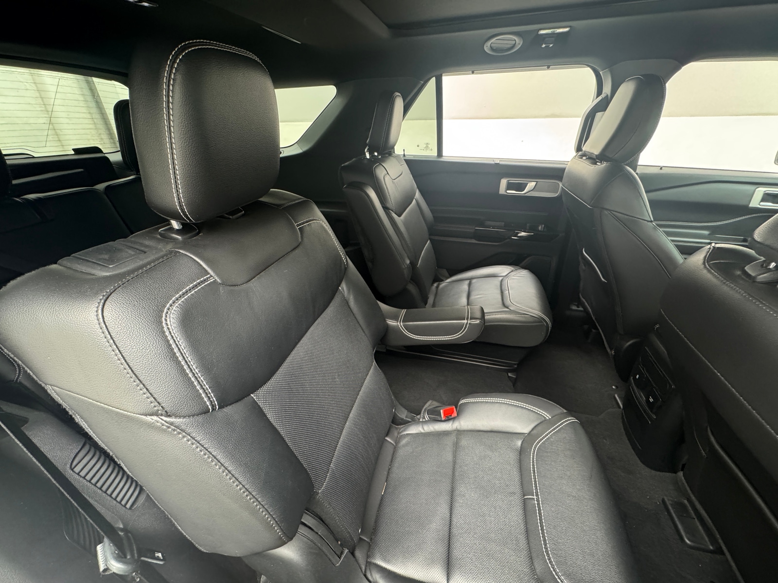 Thumbnail: 2022 Ford Explorer - 5