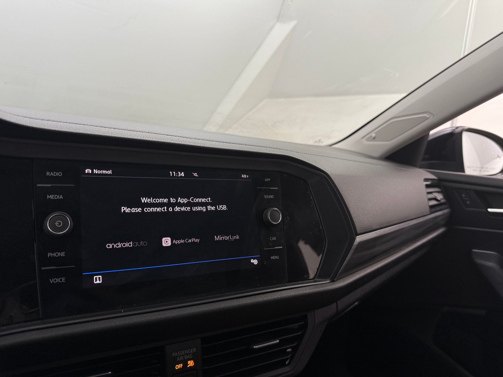 Thumbnail: 2019 Volkswagen Jetta - 3