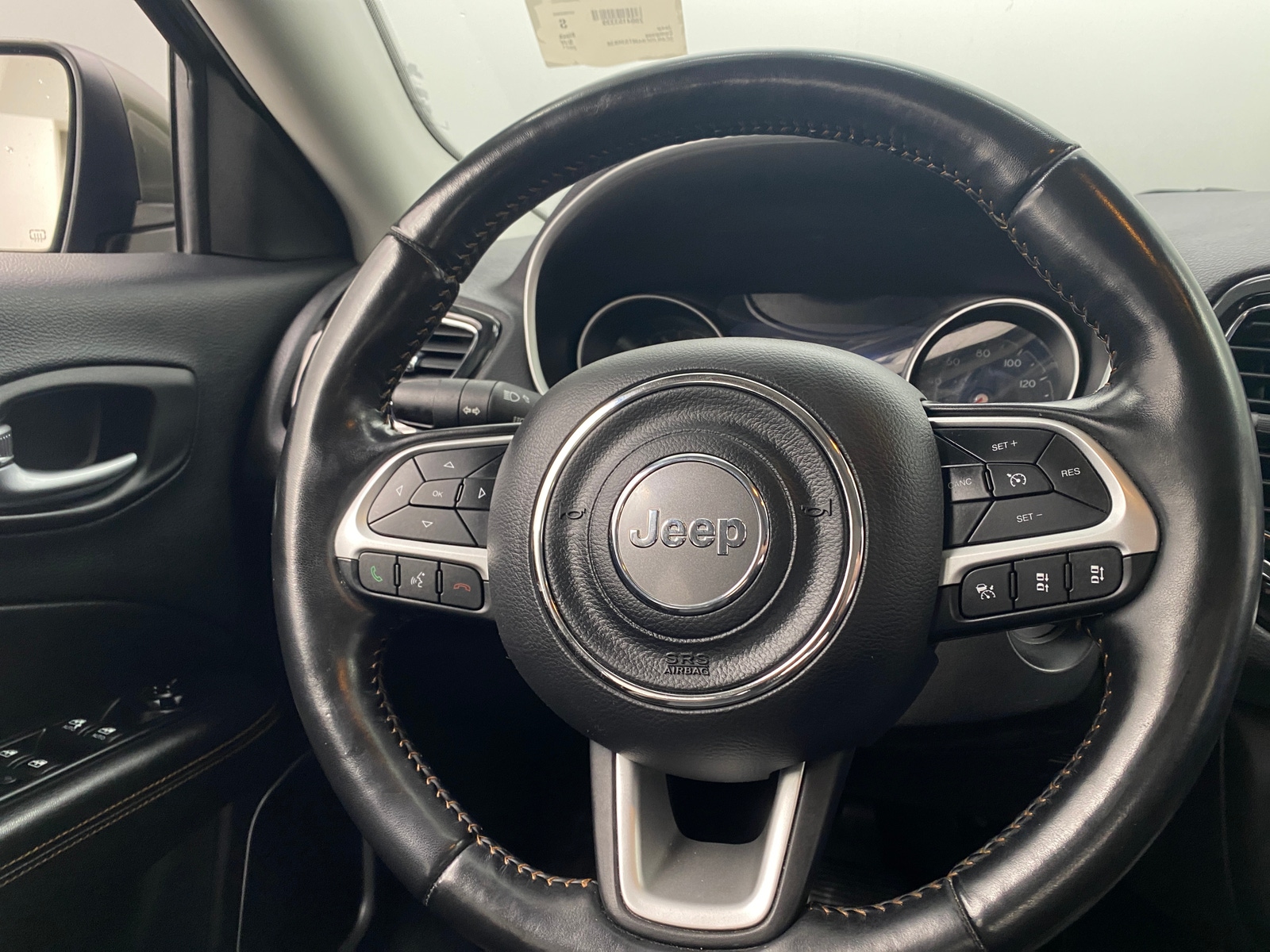 Thumbnail: 2021 Jeep Compass - 4