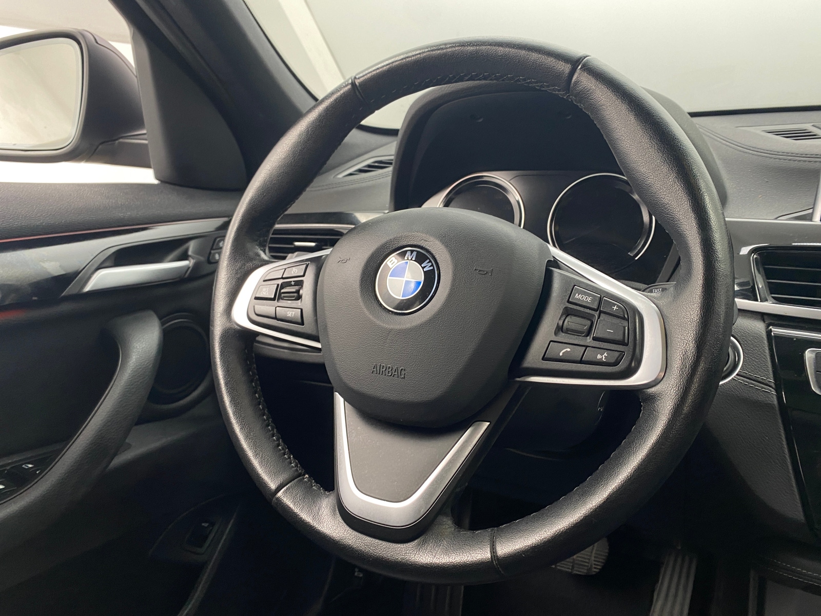 Thumbnail: 2022 BMW X1 - 4