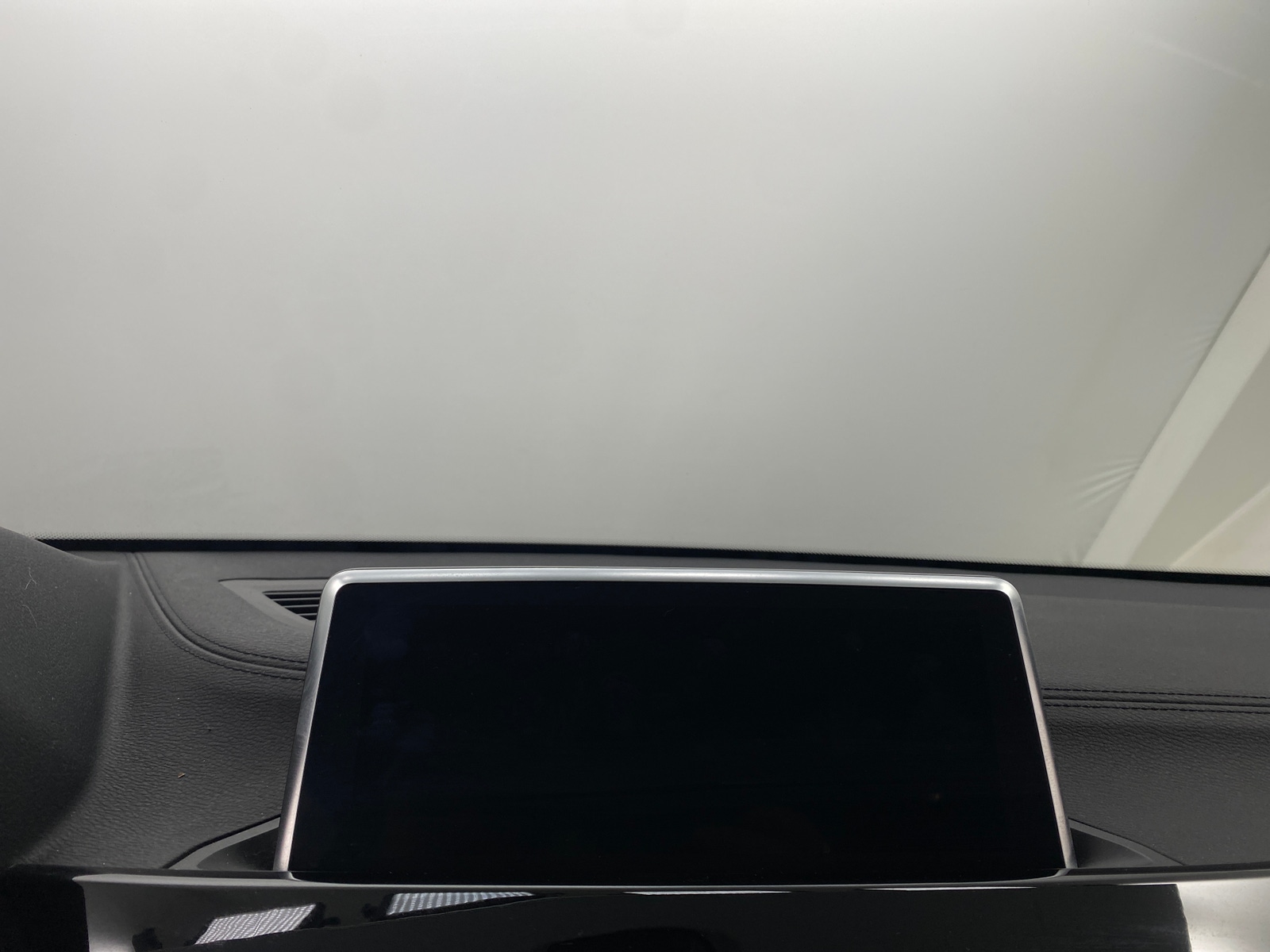 Thumbnail: 2022 BMW X1 - 3
