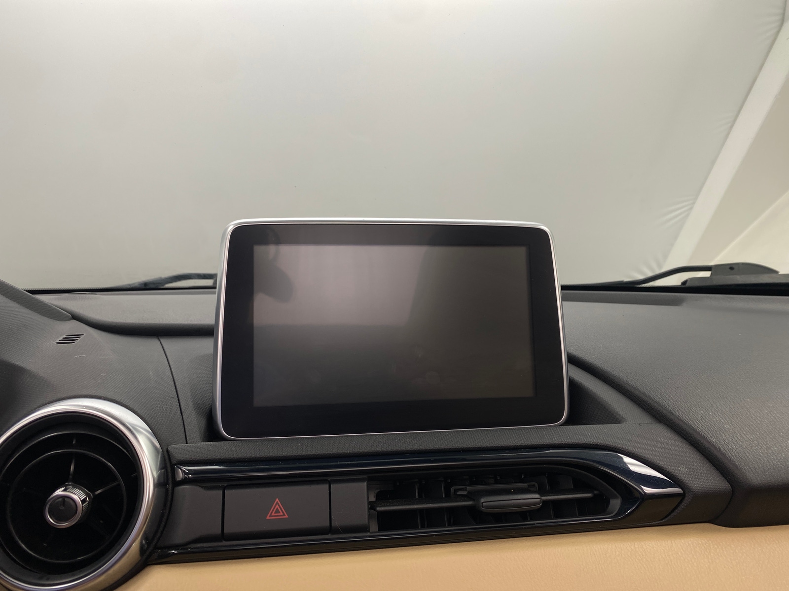 Thumbnail: 2016 Mazda MX-5 Miata - 3