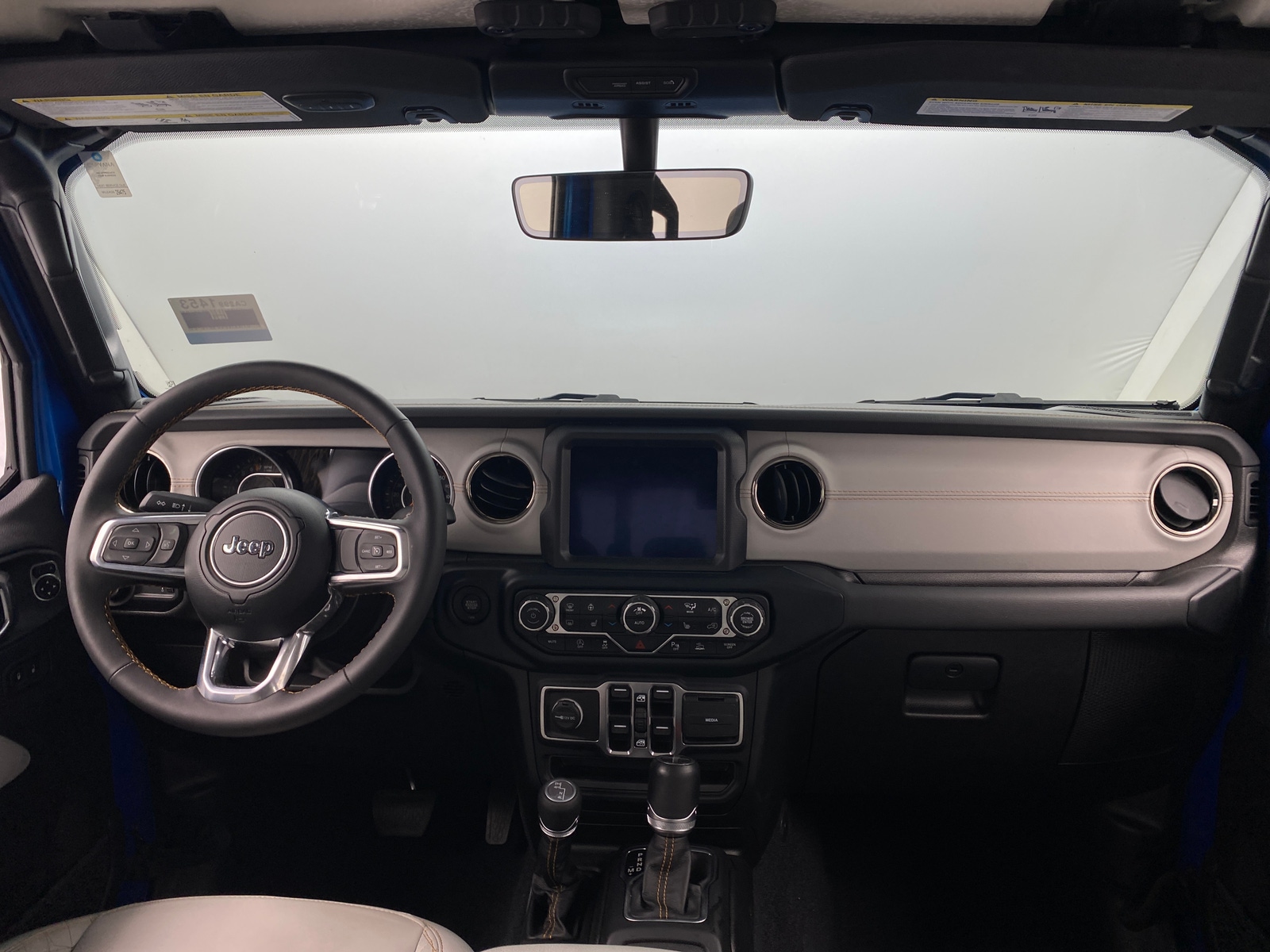 Thumbnail: 2023 Jeep Gladiator - 2