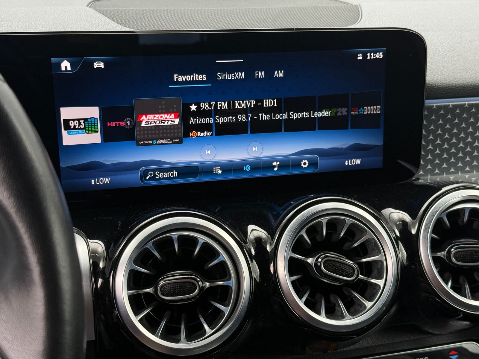 Thumbnail: 2024 Mercedes-Benz GLB - 3