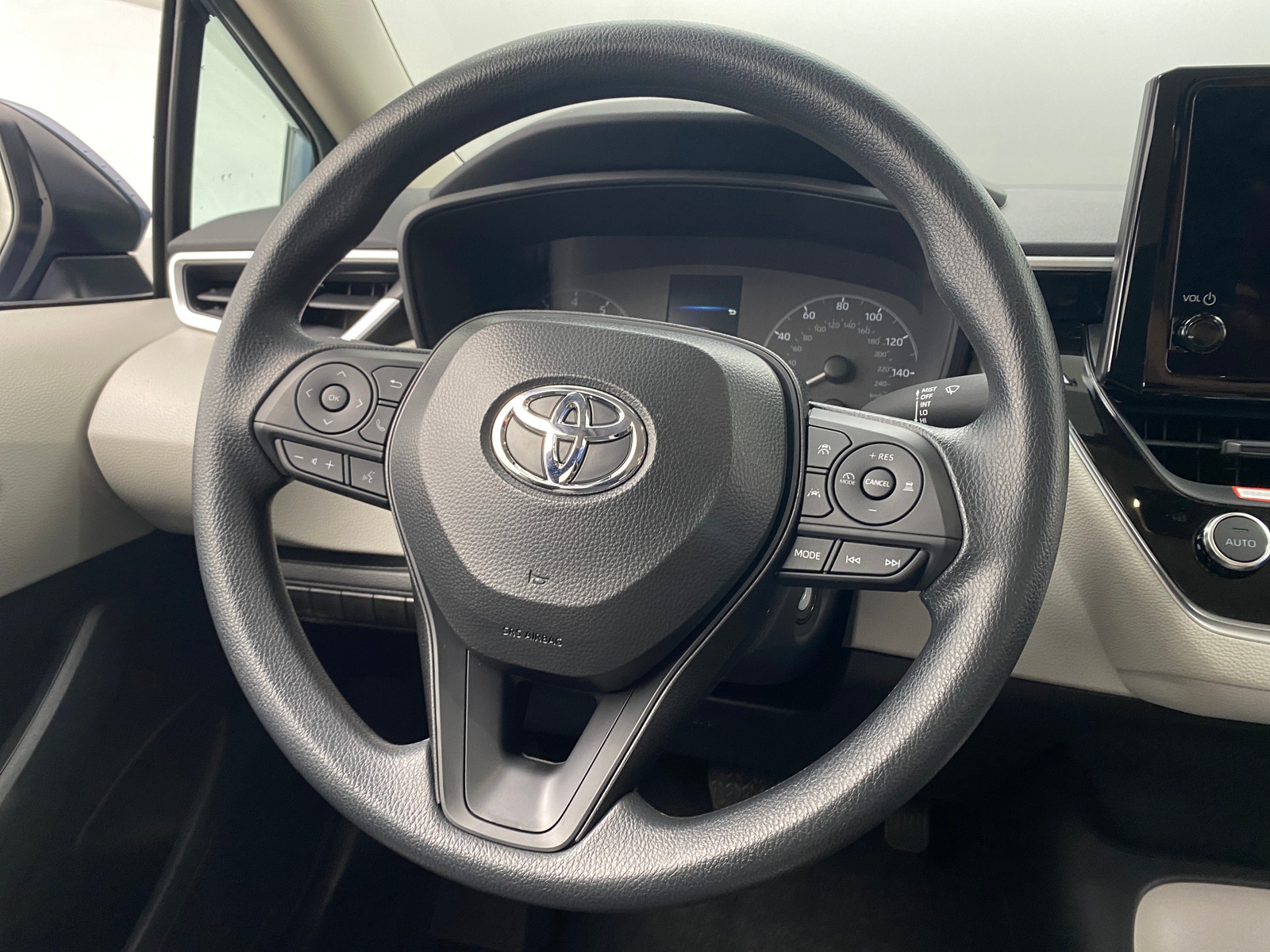 Thumbnail: 2025 Toyota Corolla - 5