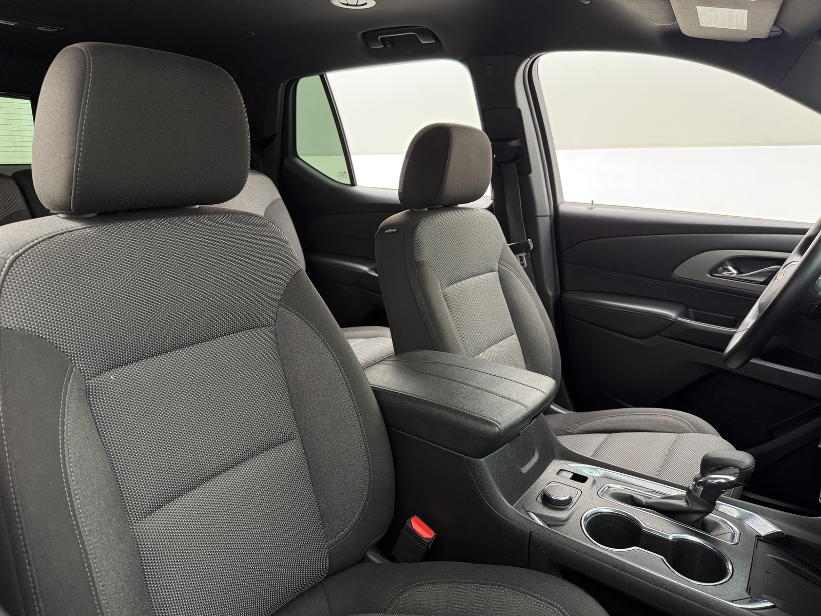 Thumbnail: 2023 Chevrolet Traverse - 2