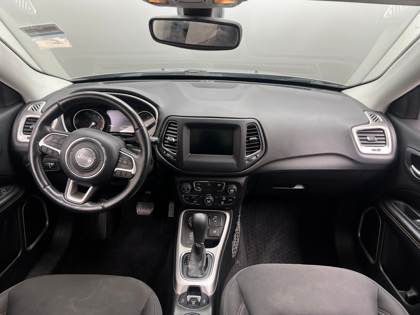 Thumbnail: 2018 Jeep Compass - 3