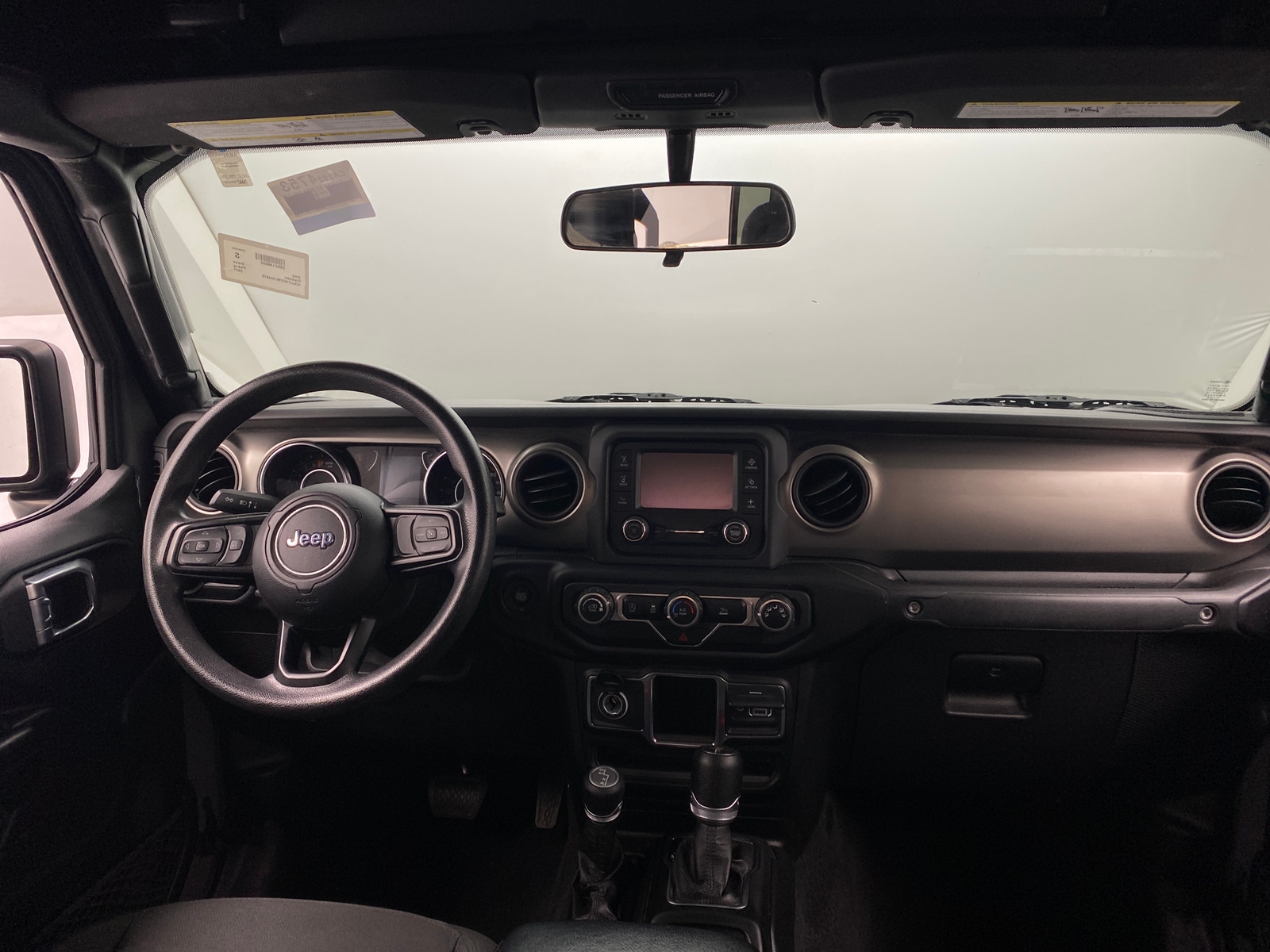 Thumbnail: 2021 Jeep Gladiator - 3