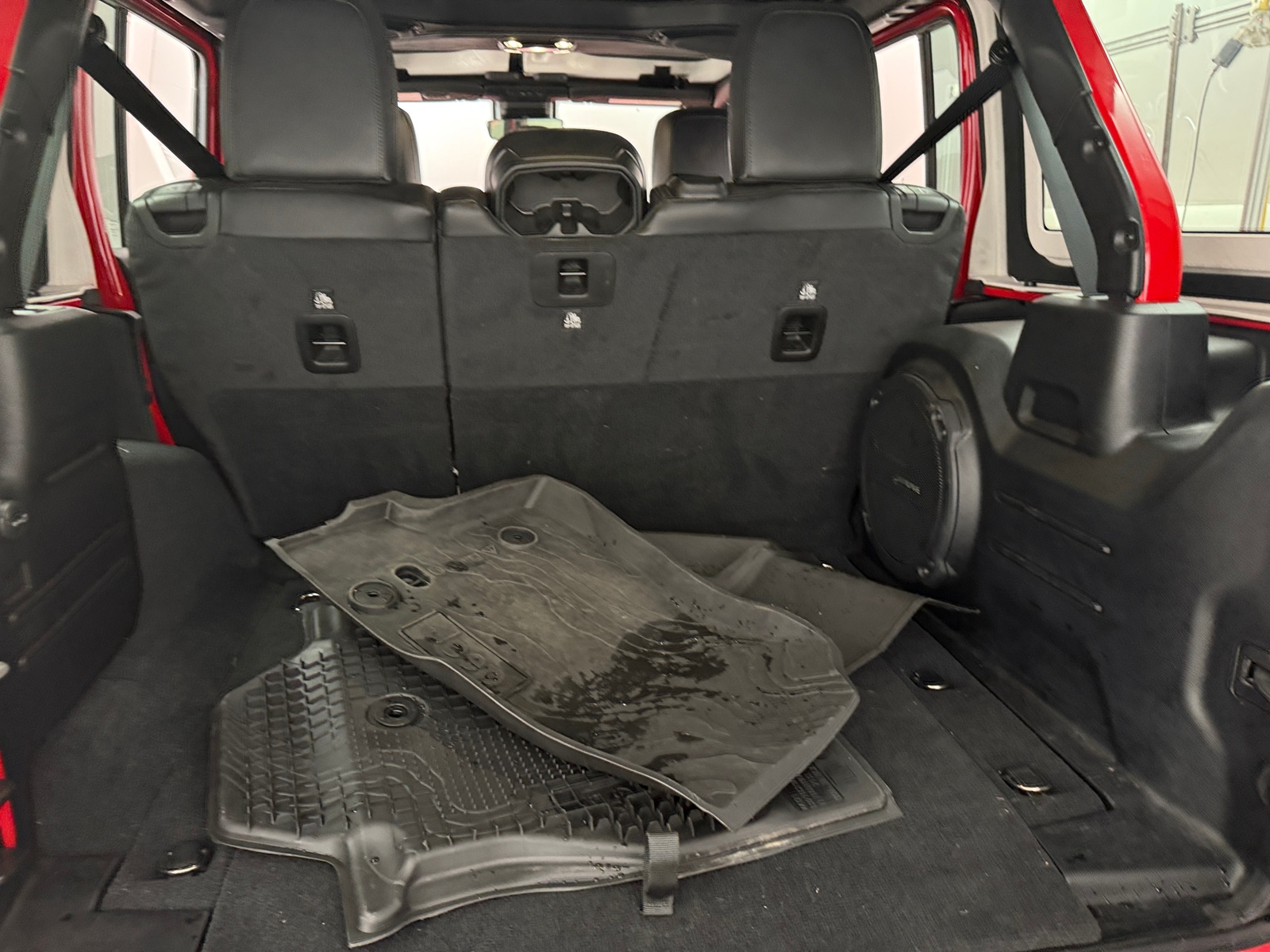 Thumbnail: 2022 Jeep Wrangler - 6