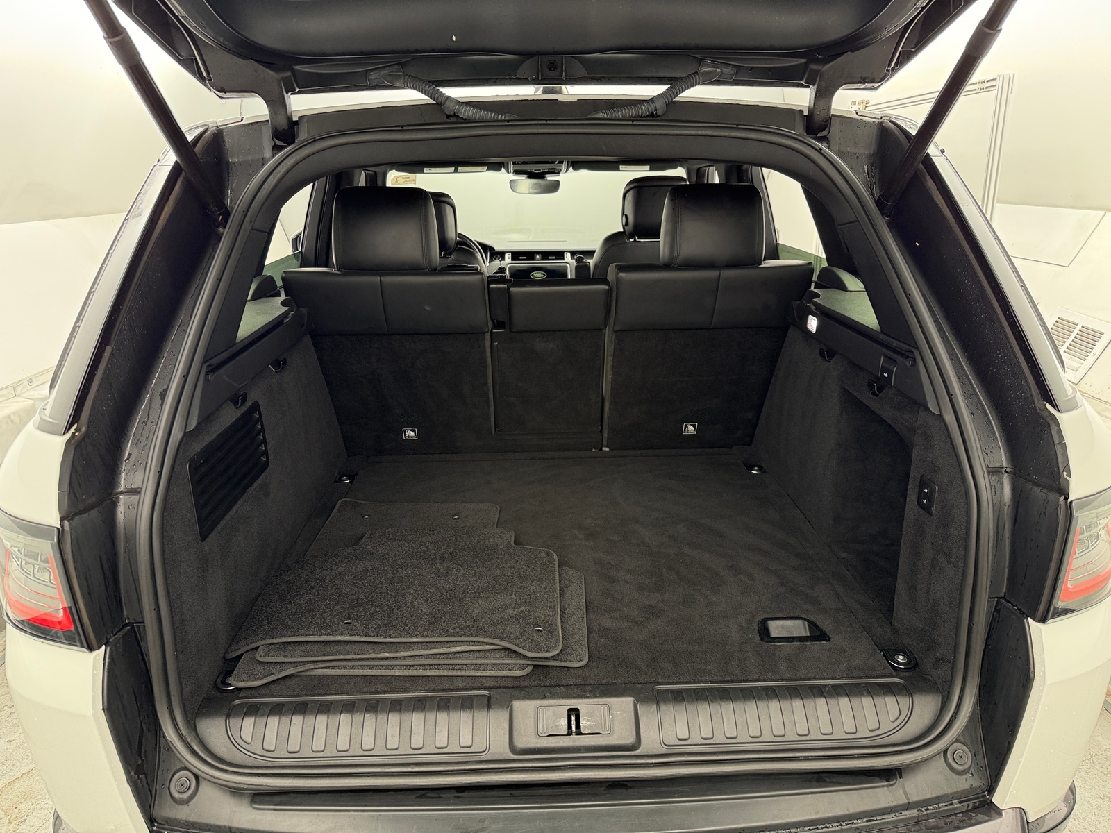 Thumbnail: 2019 Land Rover Range Rover Sport - 6