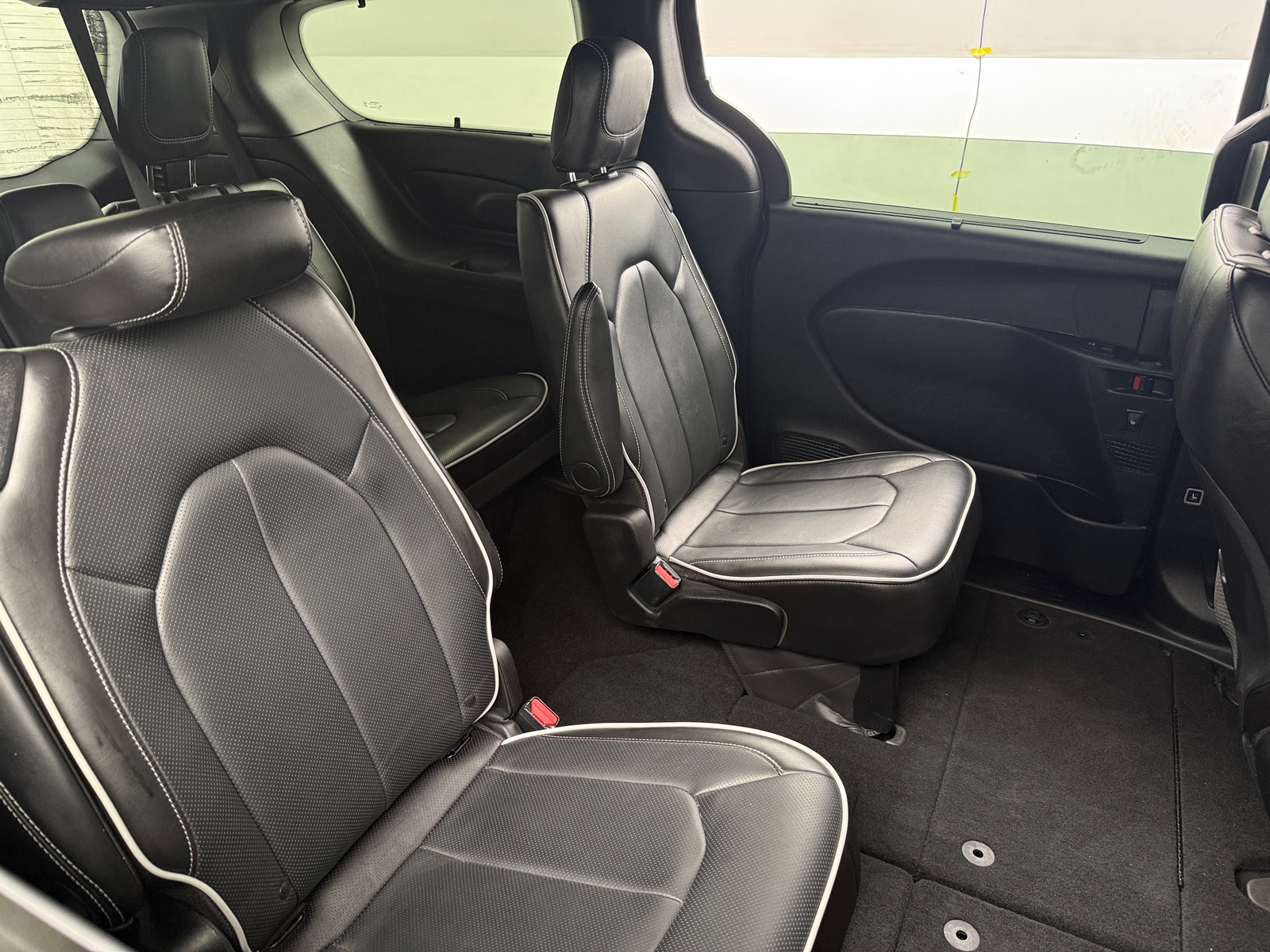 Thumbnail: 2025 Chrysler Pacifica - 5