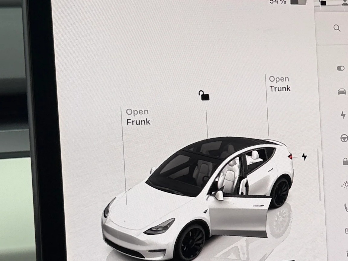 Thumbnail: 2022 Tesla Model Y - 3