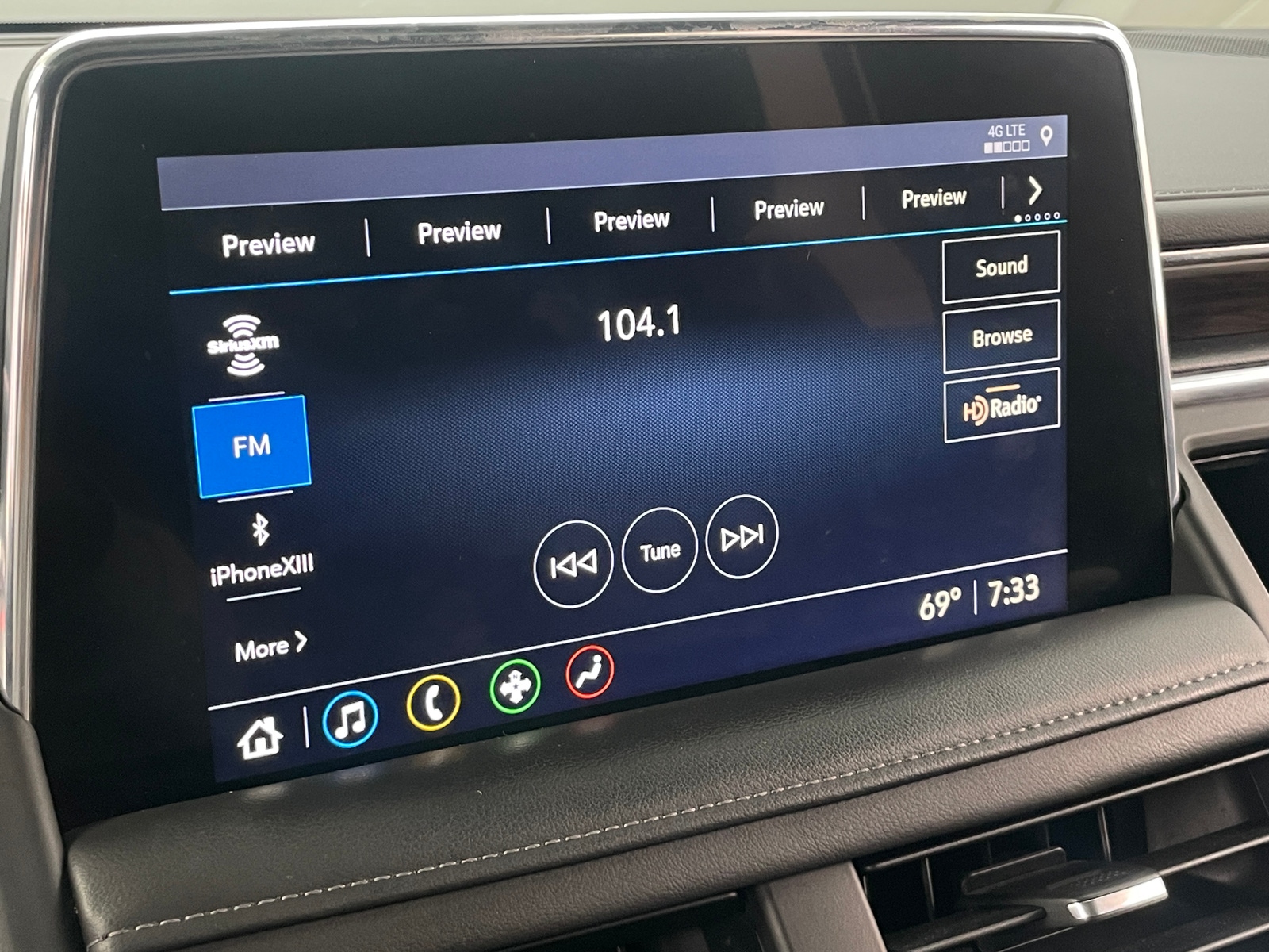 Thumbnail: 2021 Chevrolet Tahoe - 3