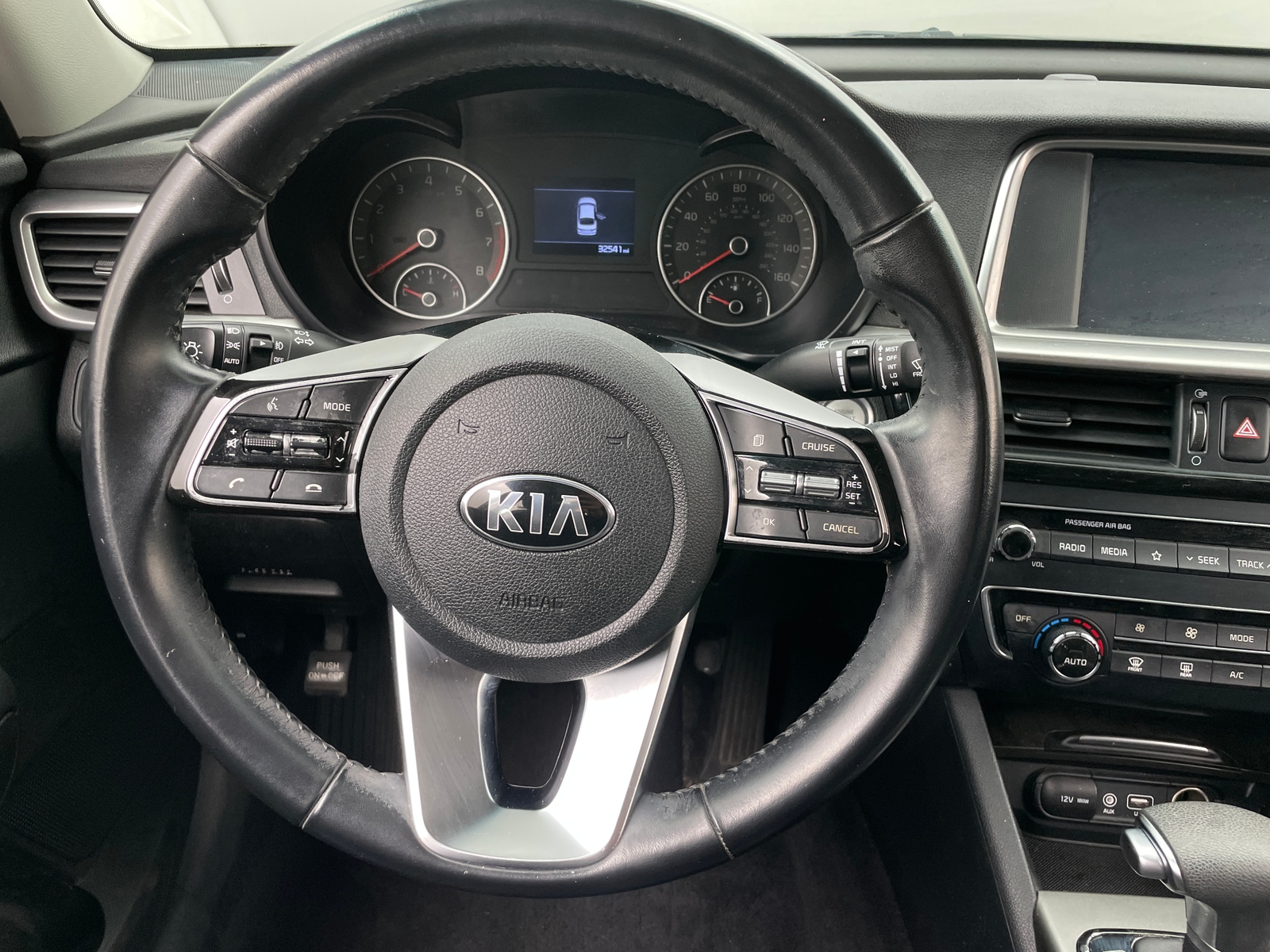 Thumbnail: 2019 Kia Optima - 4