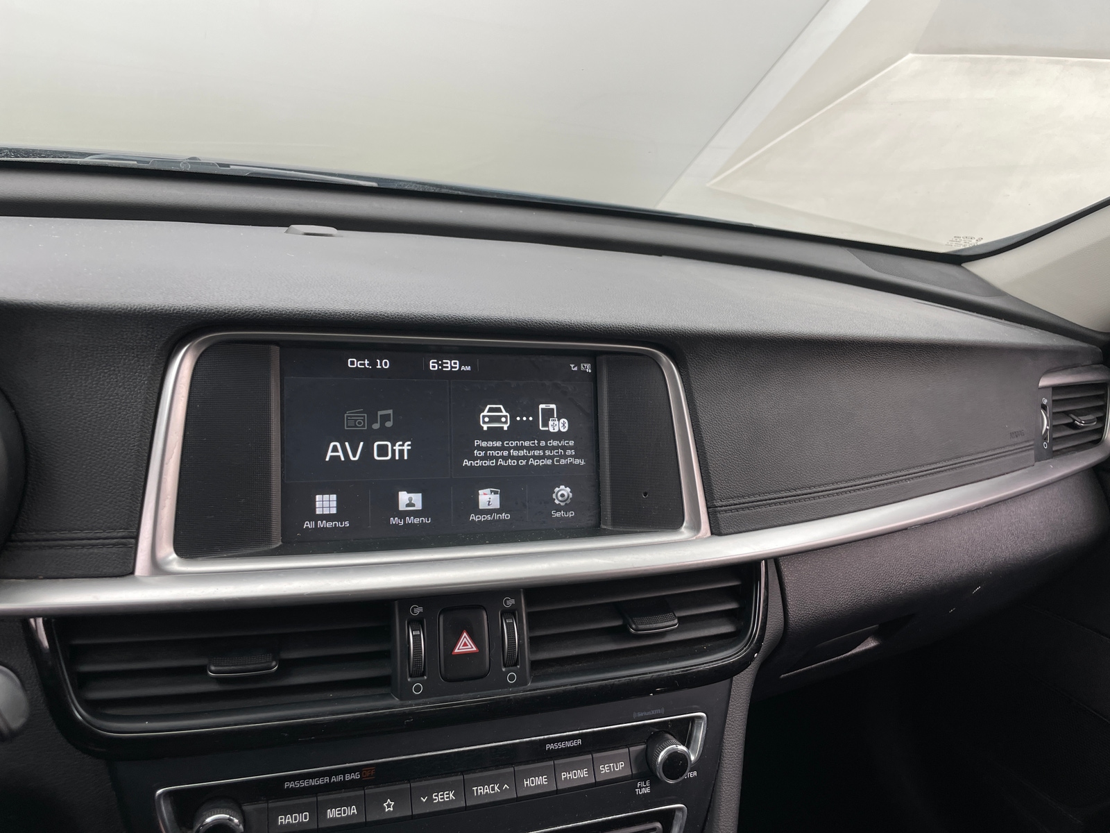 Thumbnail: 2019 Kia Optima - 3