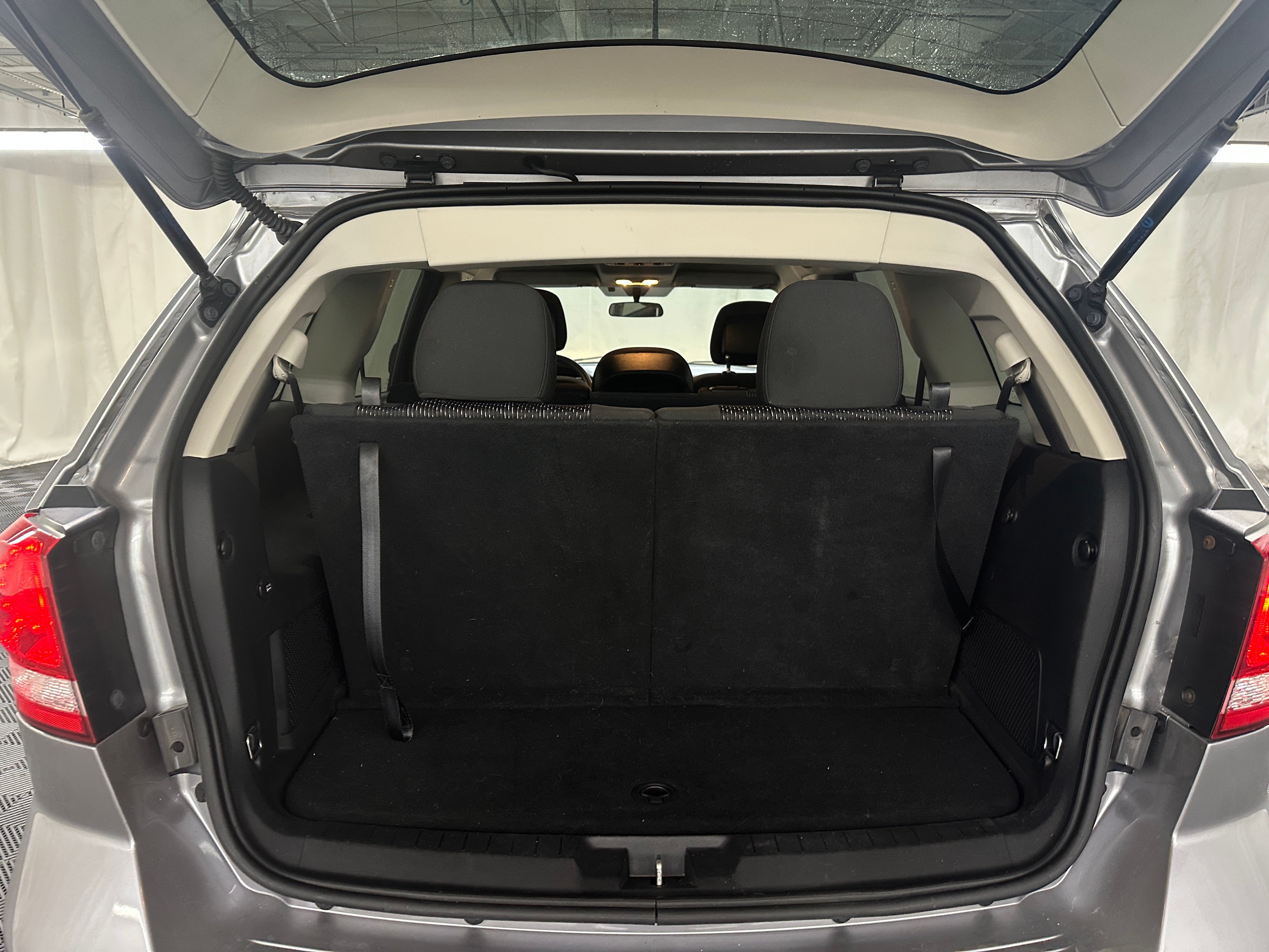 Used 2017 Dodge Journey SXT with VIN 3C4PDDBG5HT528880 for sale in Casa Grande, AZ