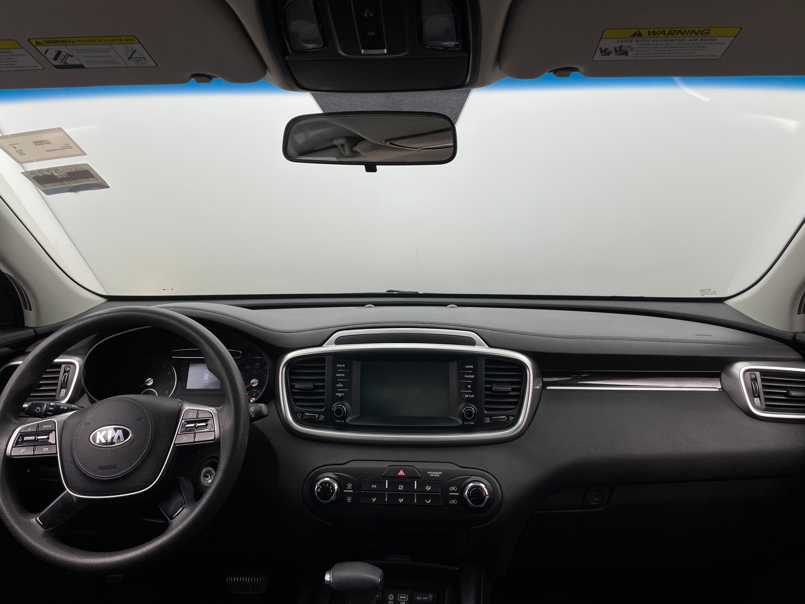 Thumbnail: 2019 Kia Sorento - 3