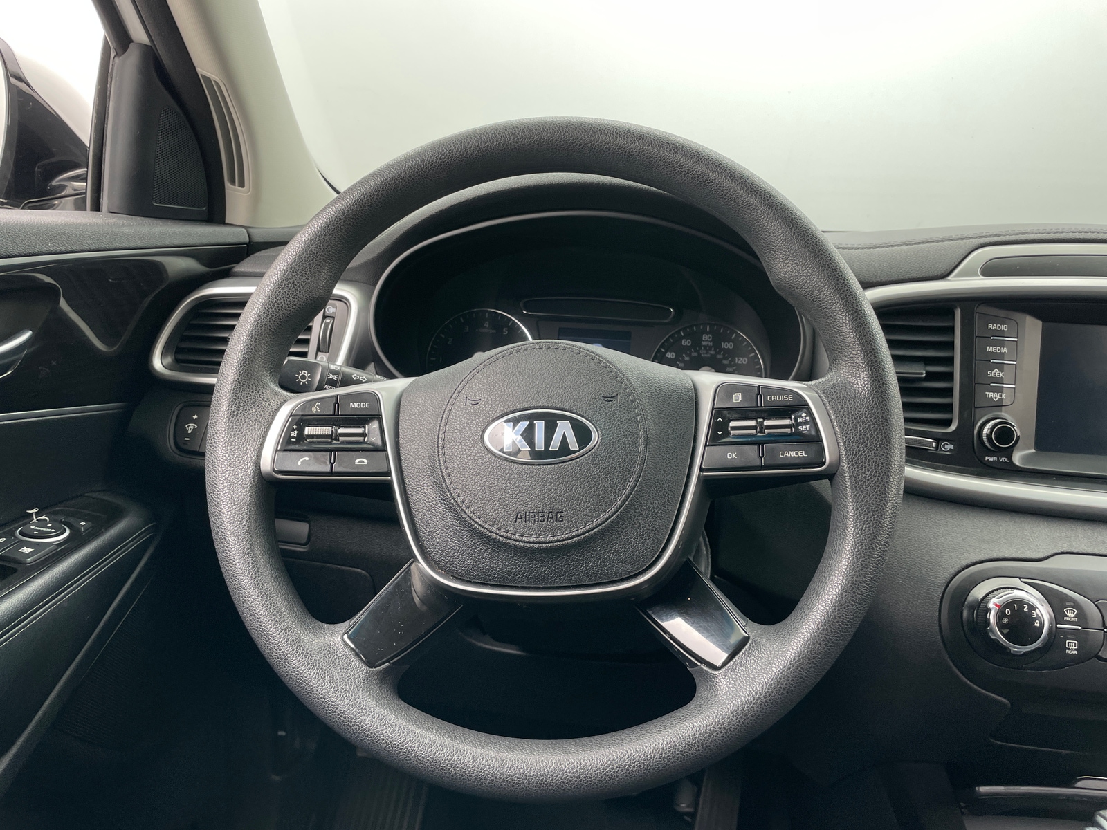 Thumbnail: 2019 Kia Sorento - 5